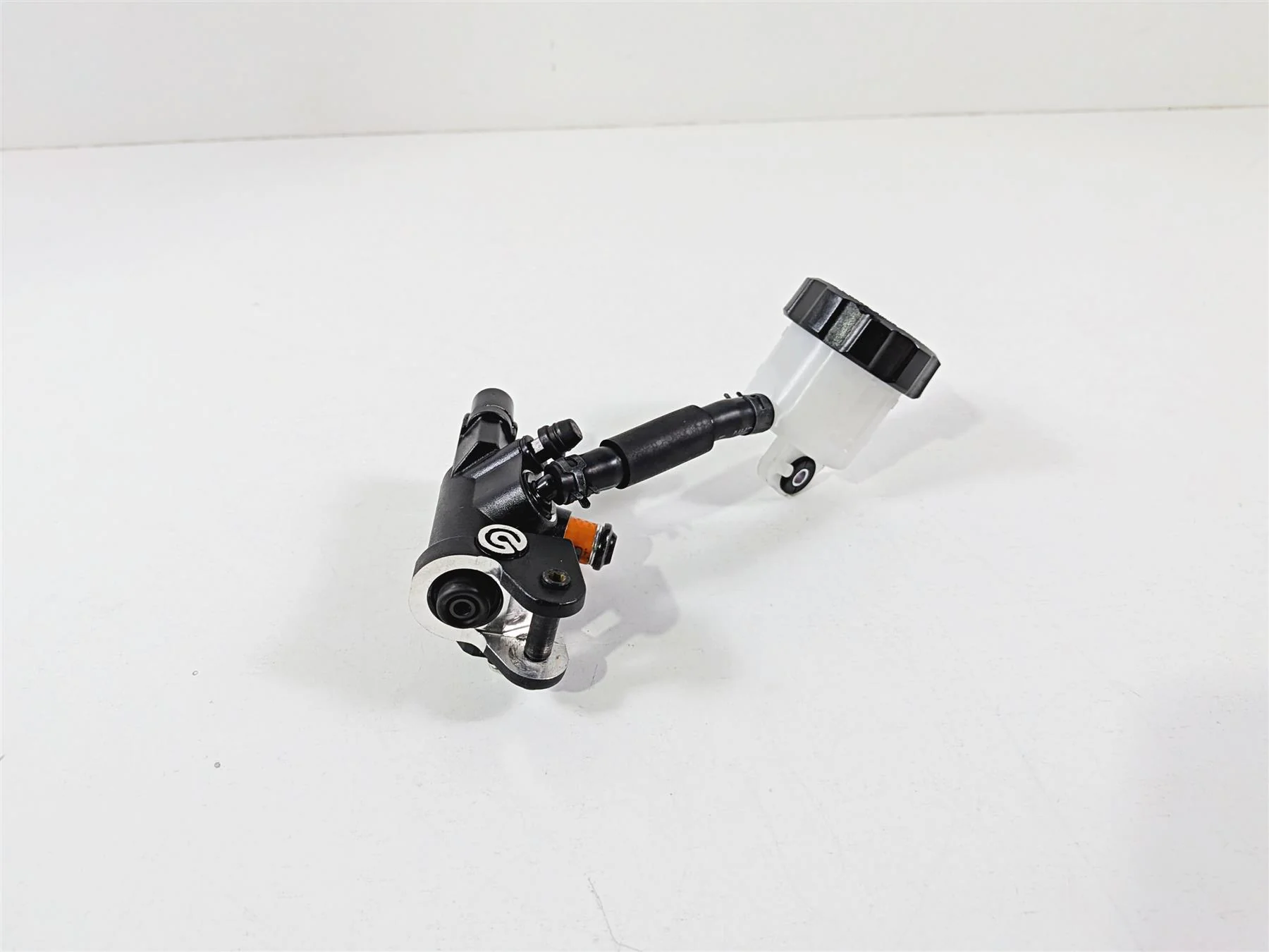 2025 Yamaha YZF R7 Brembo Front Radial Brake Master Cylinder 16mm BEB-2583T-01 - Image 3