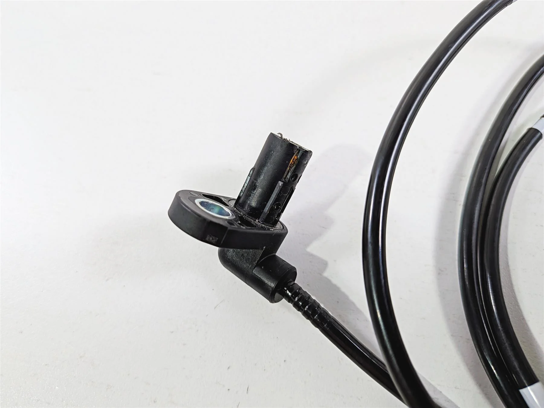 2025 Yamaha YZF R7 Front Abs Brake Wheel Speed Sensor BEB-85970-00-00 - Image 9