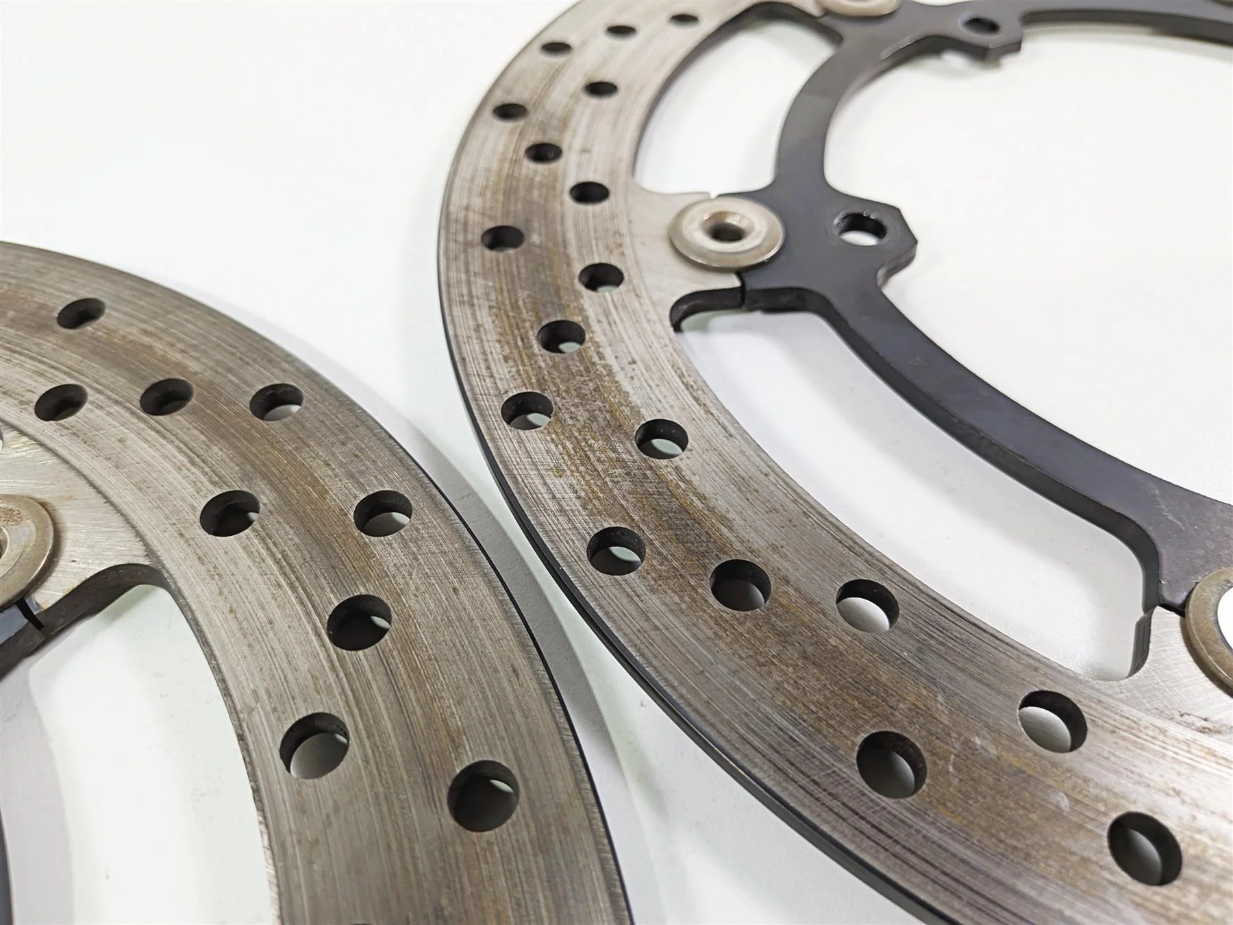 2025 Yamaha YZF R7 Front Brake Rotor Disc Set 2K 4.4mm BEB-2581T-00-00 - Image 10