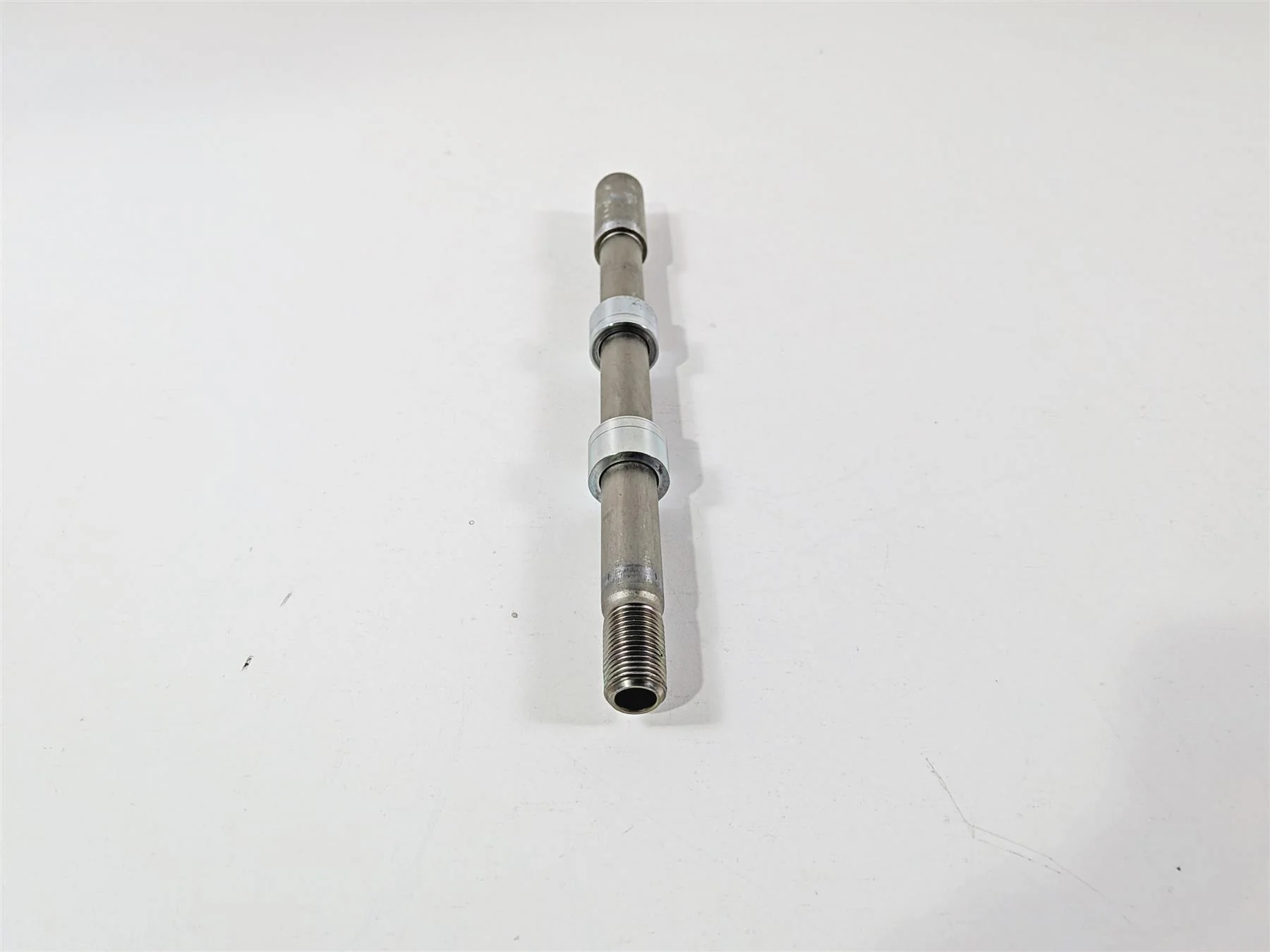 2025 Yamaha YZF R7 Front Wheel Spindle Axle 1RC-25181-00-00 - Image 4