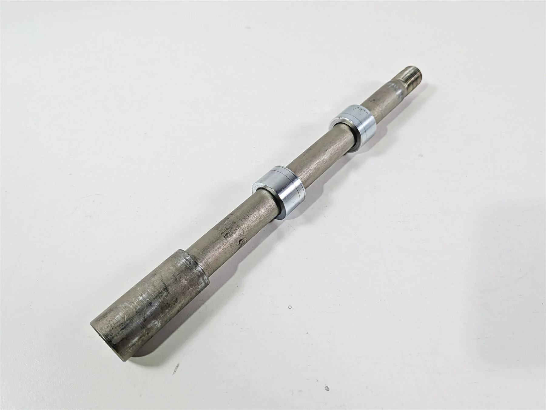 2025 Yamaha YZF R7 Front Wheel Spindle Axle 1RC-25181-00-00 - Image 7