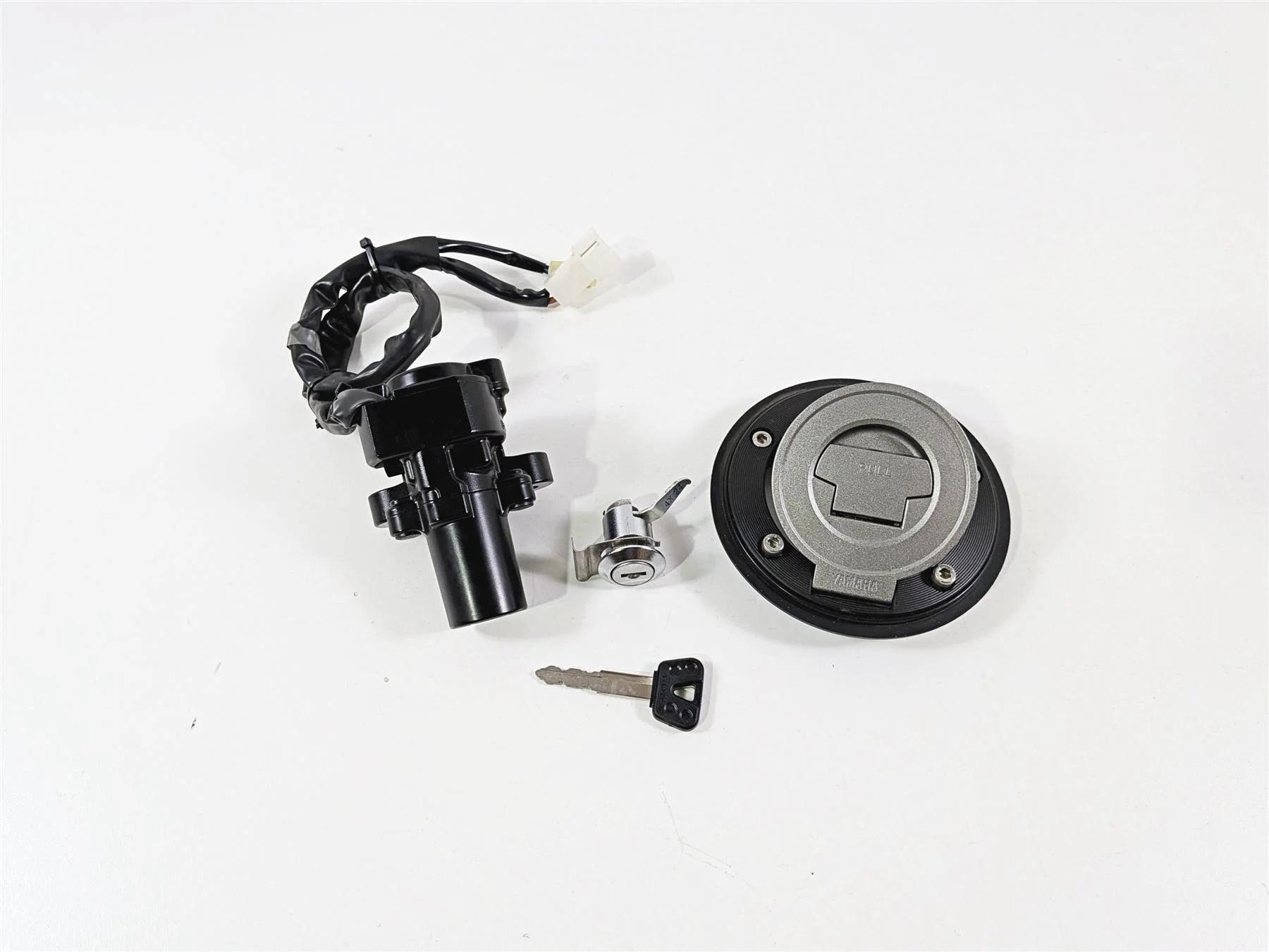 2025 Yamaha YZF R7 Ignition Switch Key Set Gas Cap Seat Lock BEB-82501-01-00