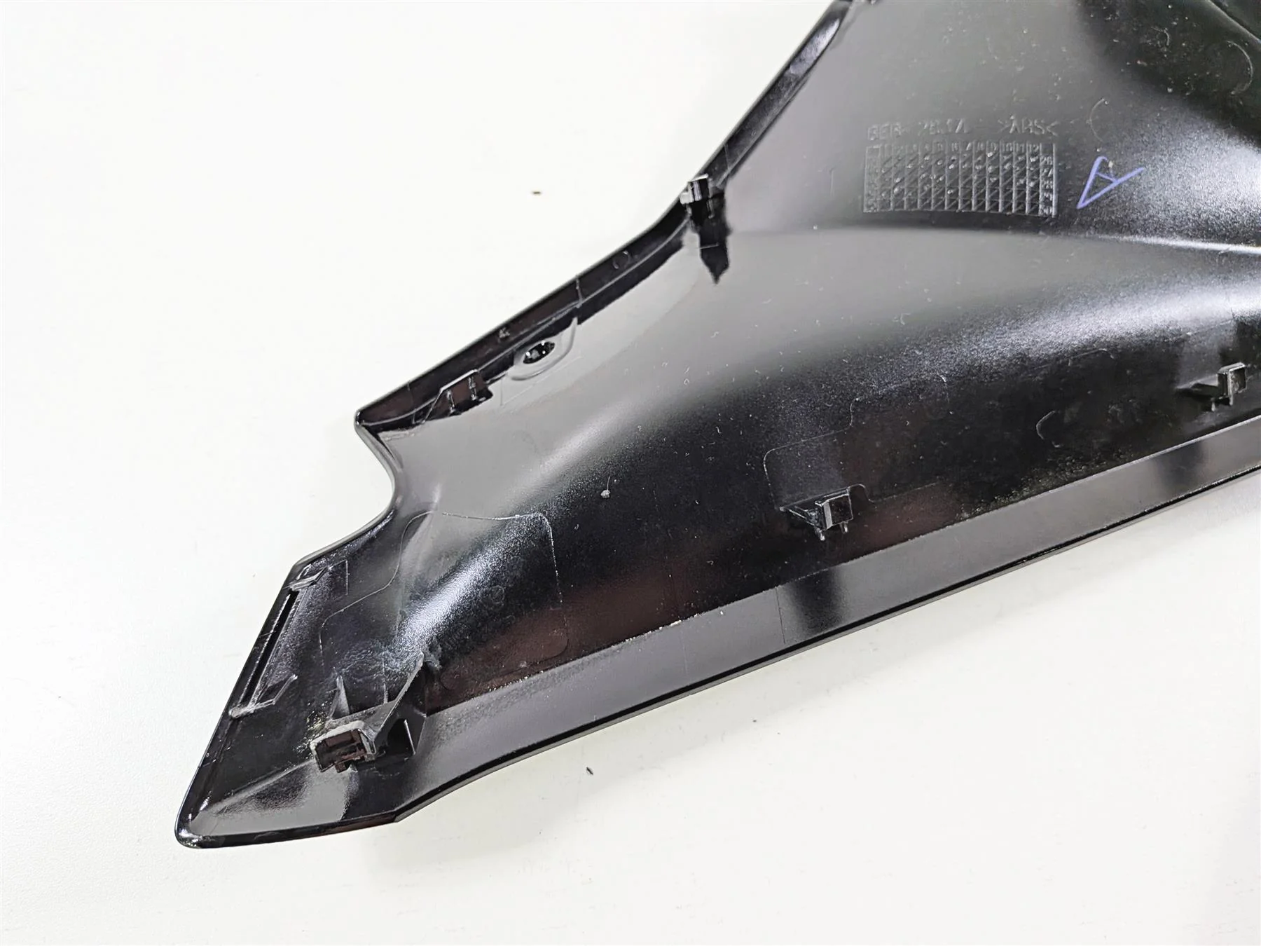 2025 Yamaha YZF R7 Left Upper Inner Black Fairing  Cover BEB-2837L-00 - Image 11