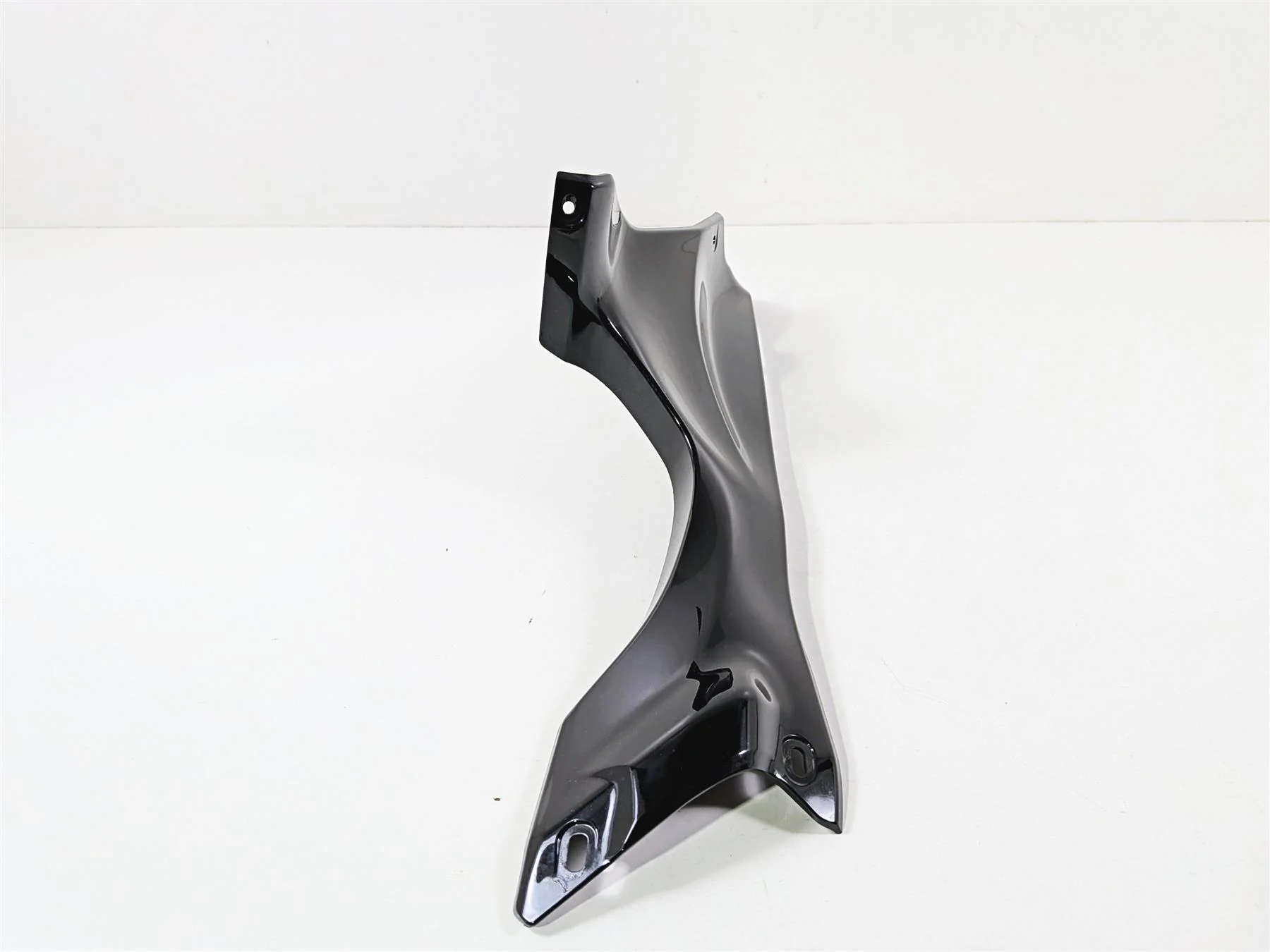 2025 Yamaha YZF R7 Left Upper Inner Black Fairing  Cover BEB-2837L-00 - Image 4