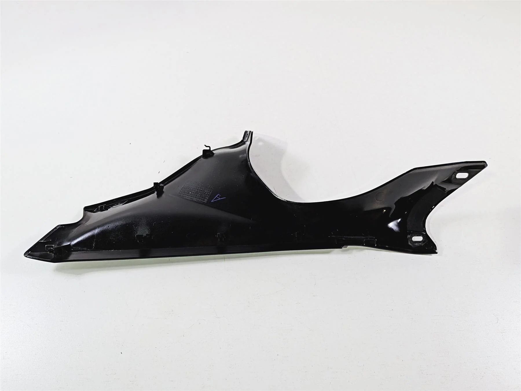 2025 Yamaha YZF R7 Left Upper Inner Black Fairing  Cover BEB-2837L-00 - Image 7