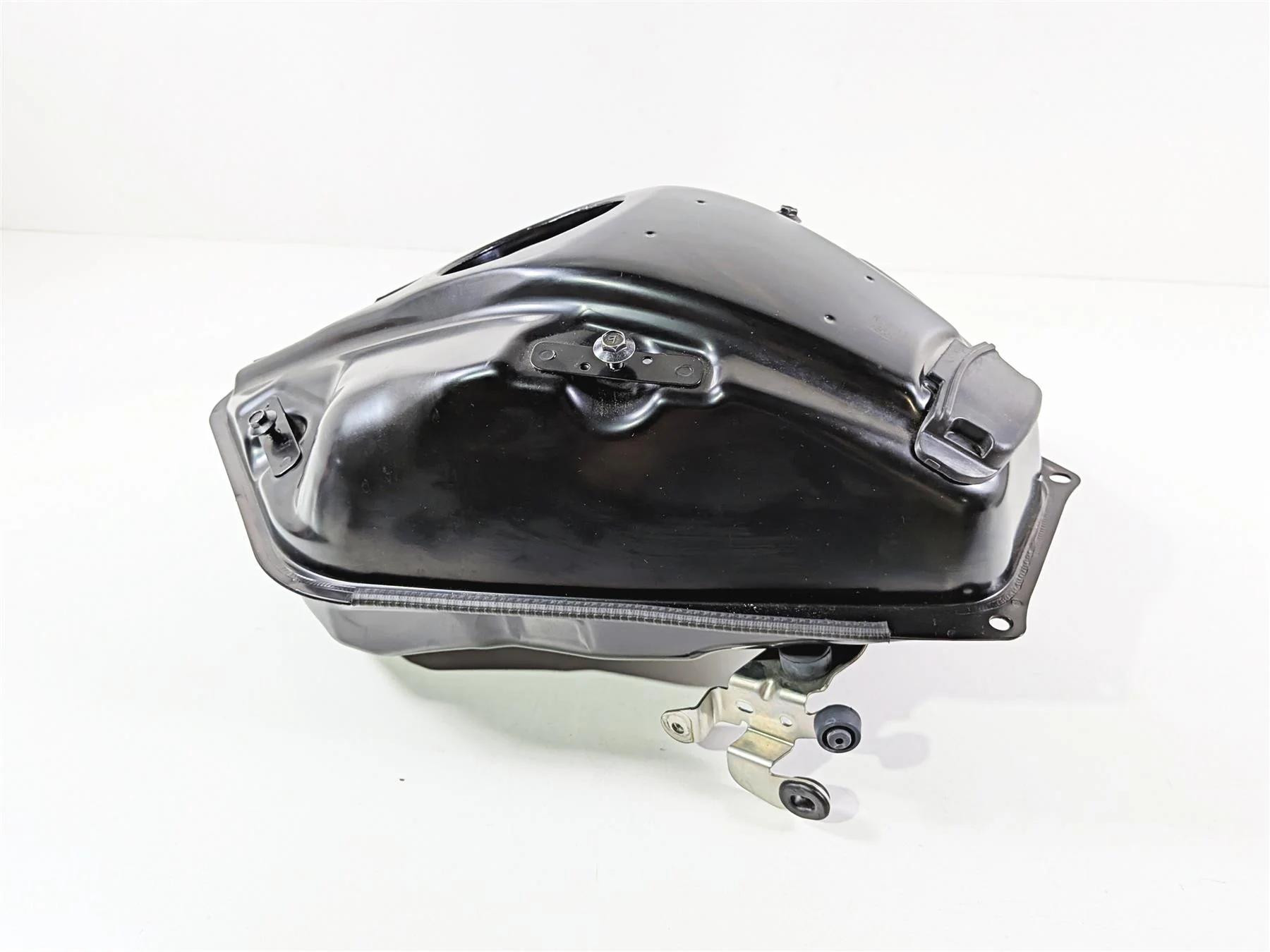 2025 Yamaha YZF R7 Nice Fuel Gas Petrol Tank - Clean - No Dents BEB-24110-00-00 - Image 12