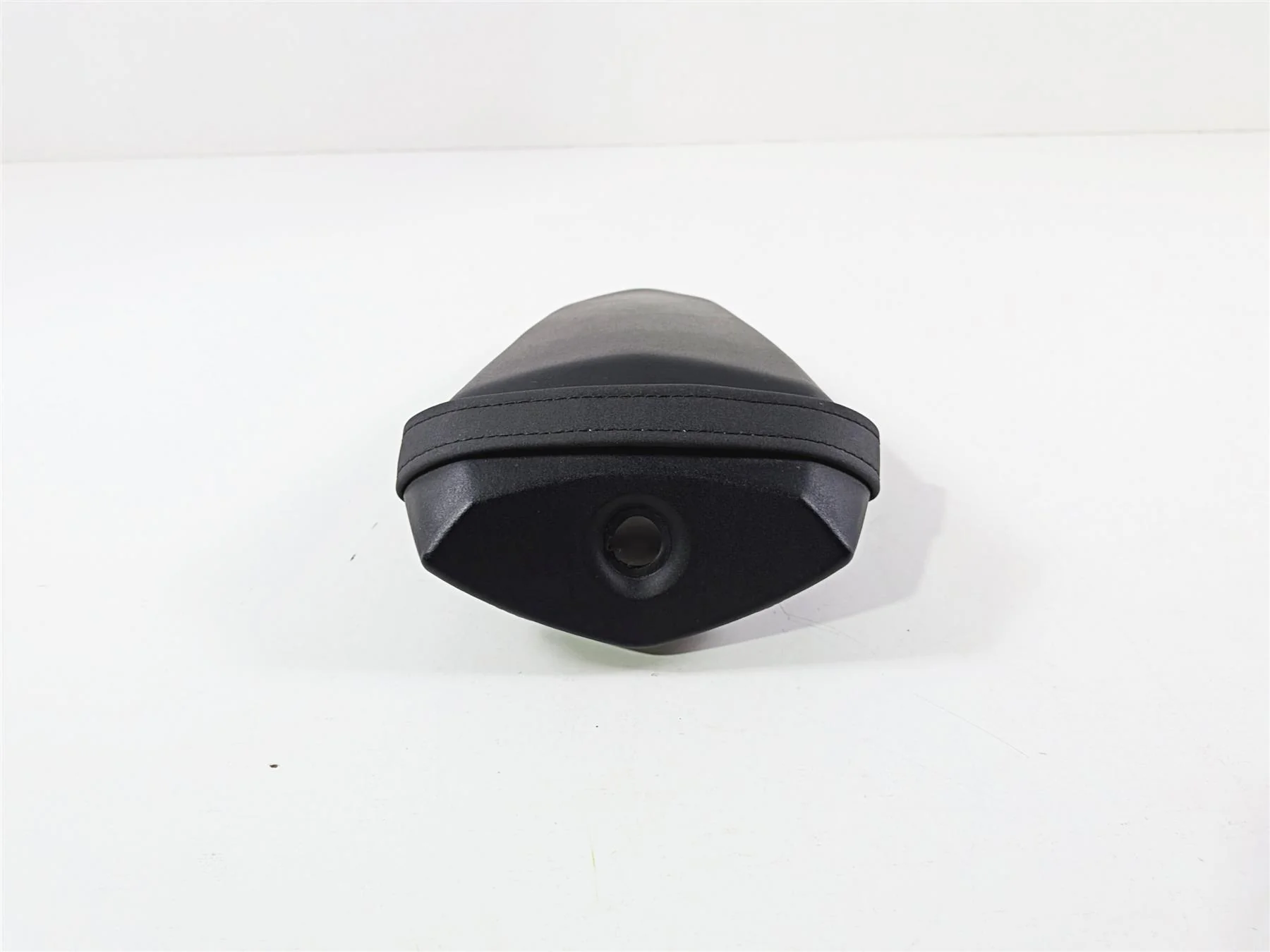2025 Yamaha YZF R7 Nice Rear Passenger Seat Saddle Pillion BEB-24750-00-00 - Image 7