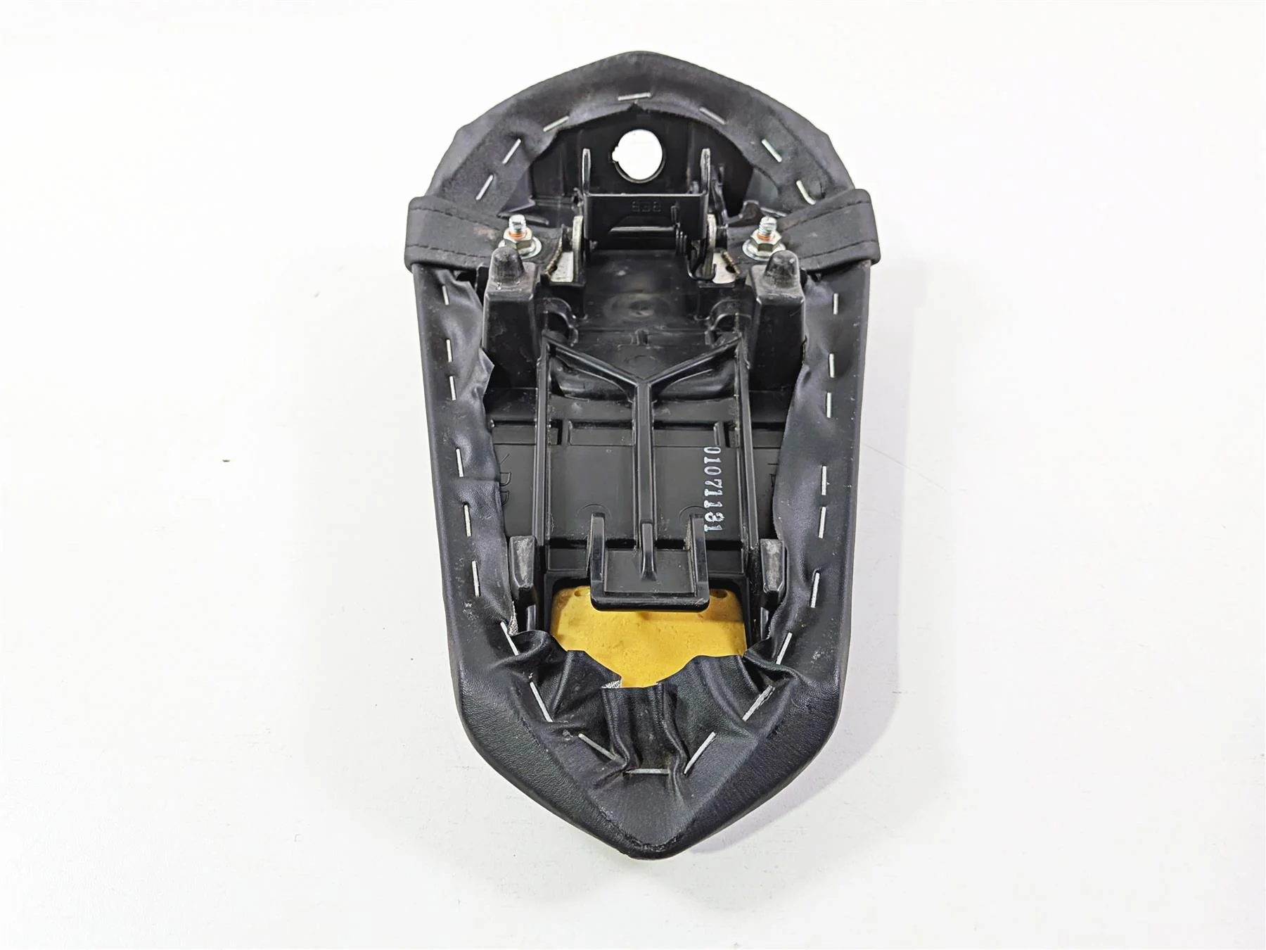 2025 Yamaha YZF R7 Nice Rear Passenger Seat Saddle Pillion BEB-24750-00-00 - Image 9