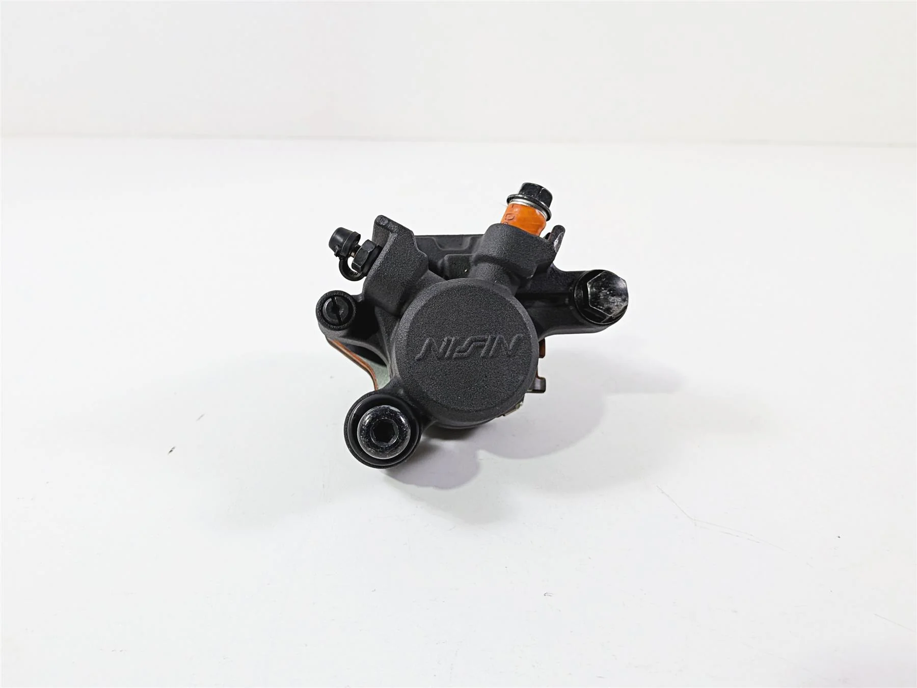 2025 Yamaha YZF R7 Rear Brake Caliper Nissin 2DR-2580W-00-00 - Image 3