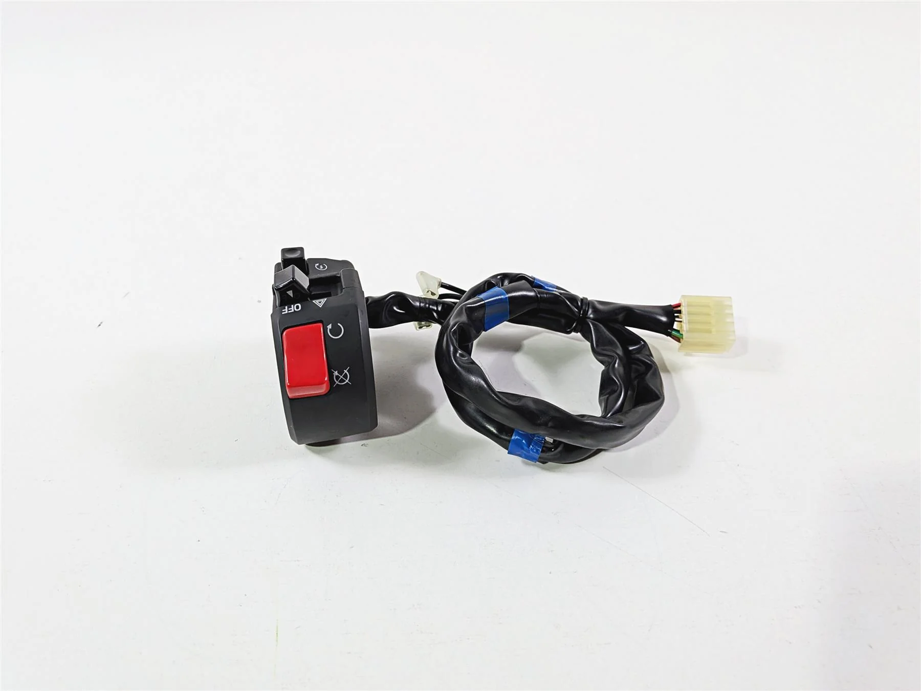 2025 Yamaha YZF R7 Right Side Start Stop Hand Control Switch BEB-83963-00-00 - Image 10