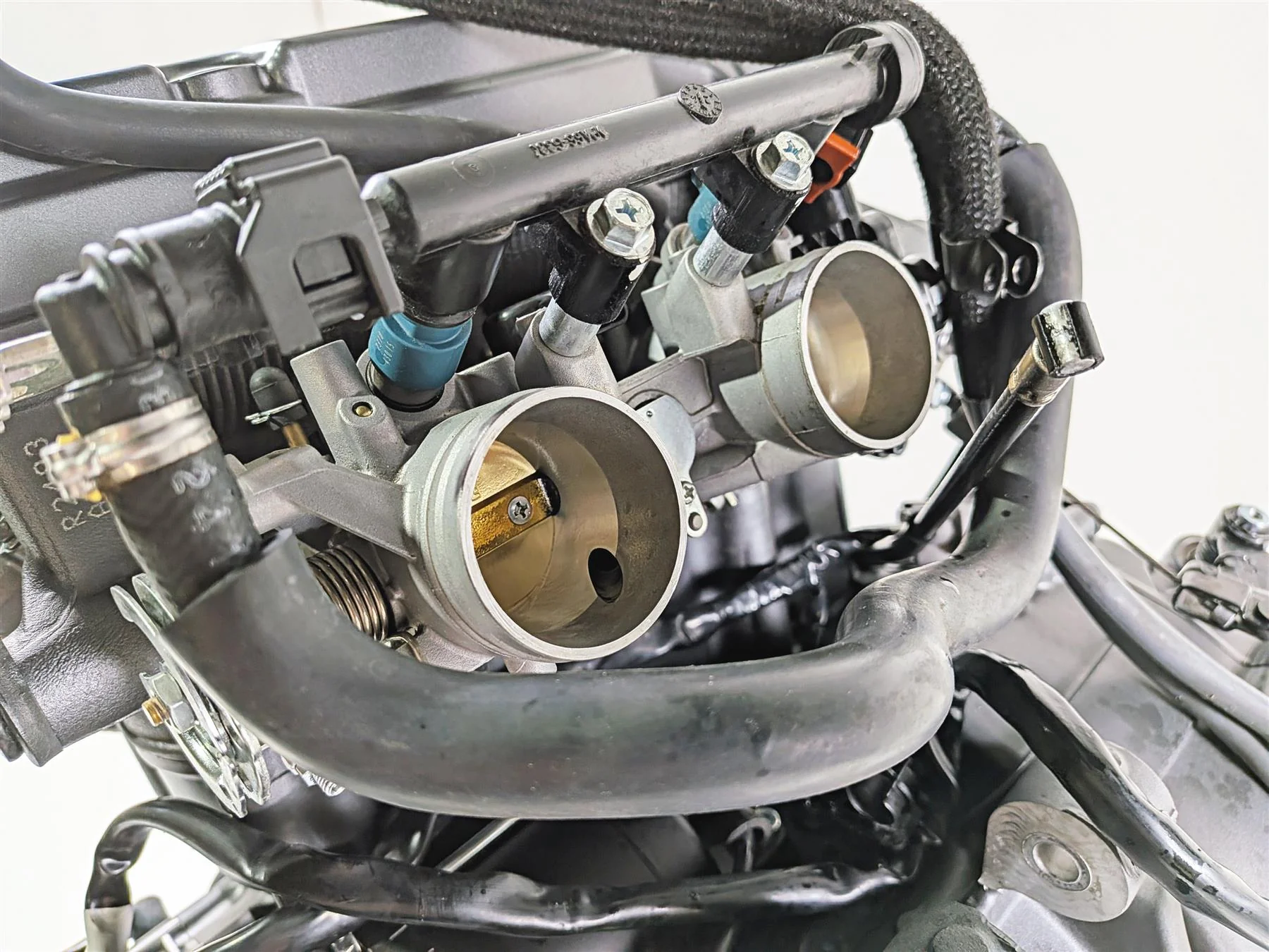 2025 Yamaha YZF R7 Running M418E Engine Motor 2K - Video 1WS-15100-29-00 - Image 7
