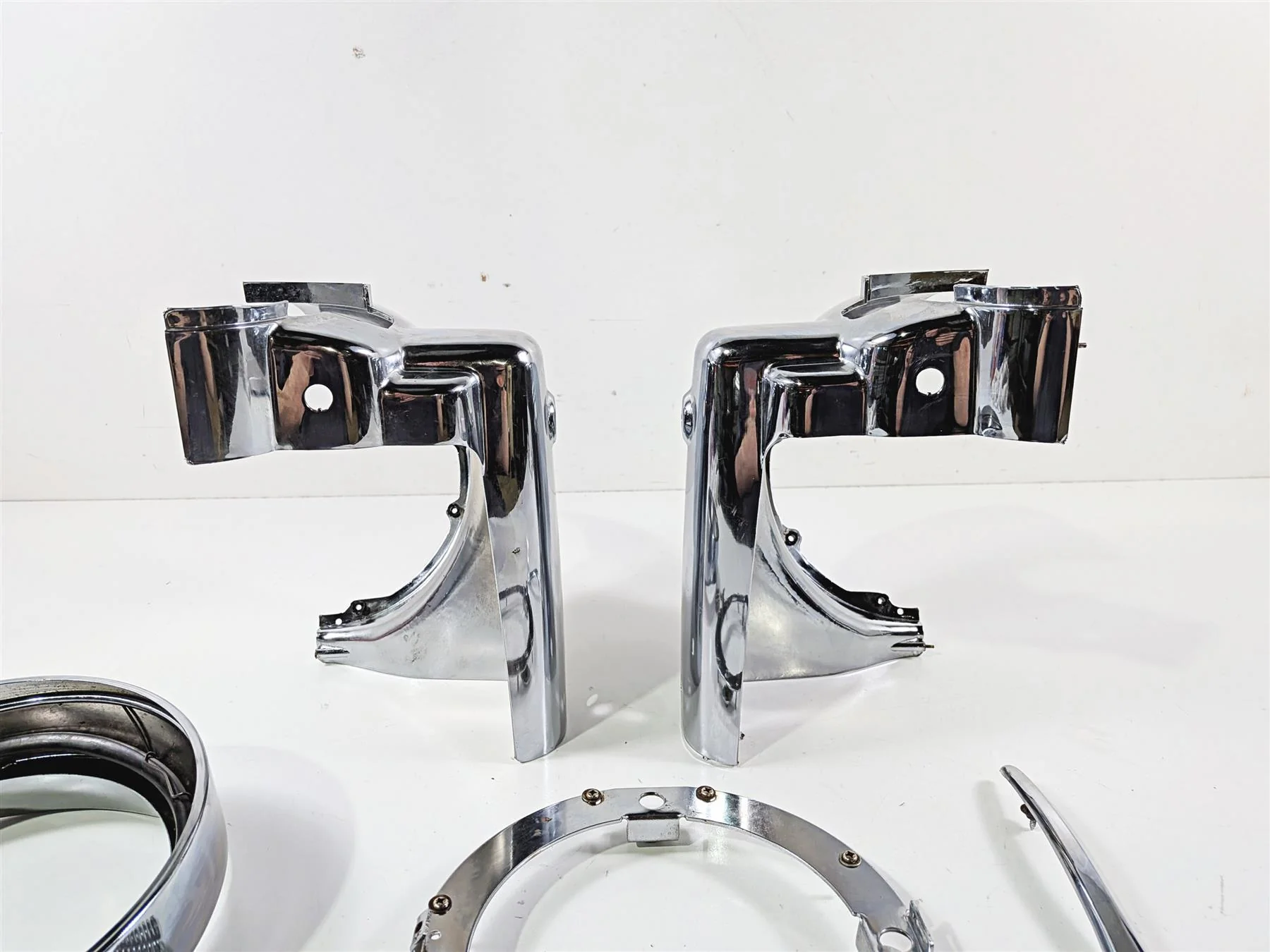 Harley Touring Aftermarket Chrome Road King Headlight Cover Nacelle Set - Image 5
