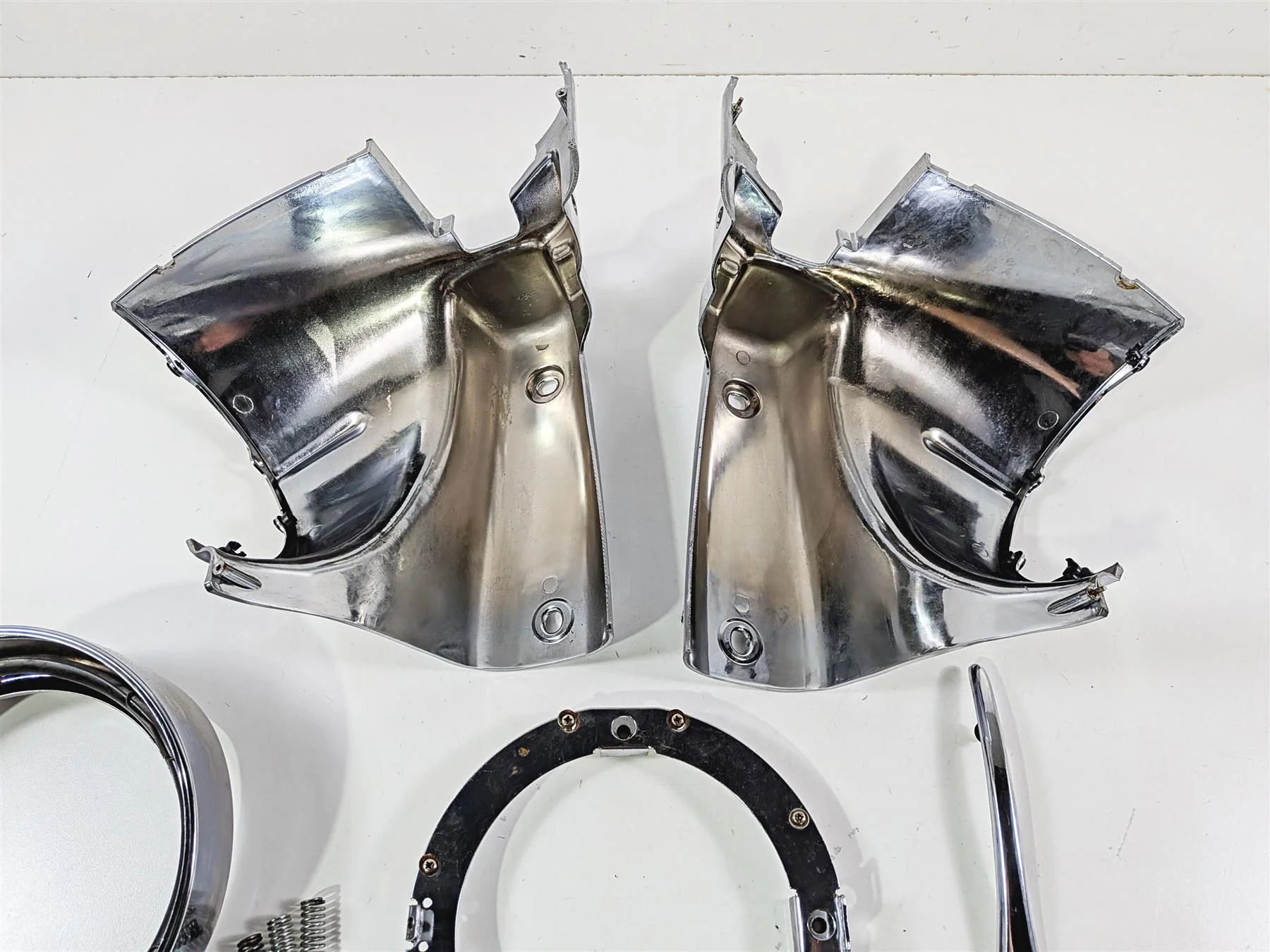 Harley Touring Aftermarket Chrome Road King Headlight Cover Nacelle Set - Image 7