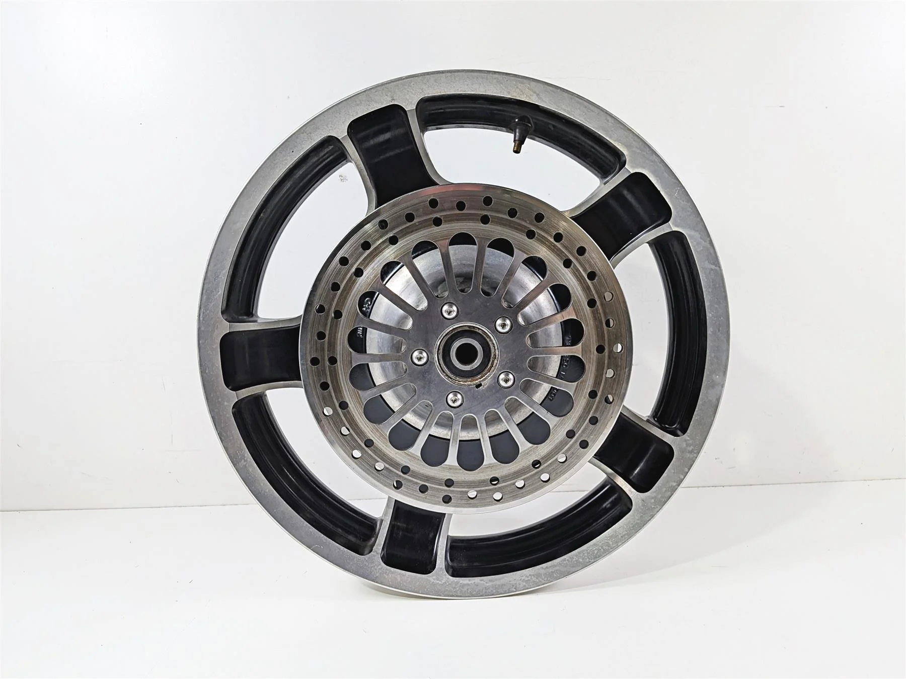 Harley Touring Electra Street Glide Road King Front Wheel Rim 18x3.5 43300163 - Image 4