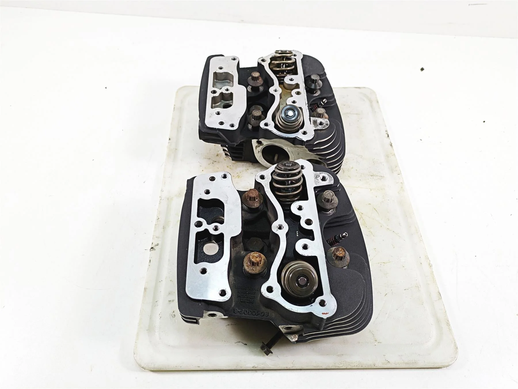 S&S Cycle Super Stock Twin Cam Cylinder Head Set 90-1050R-S  F00404 - Image 4