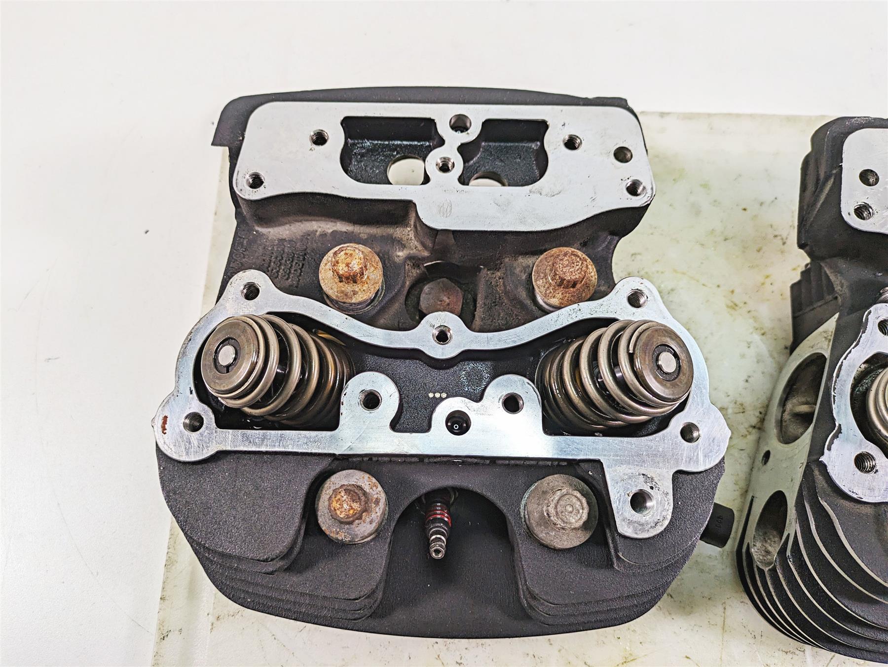 S&S Cycle Super Stock Twin Cam Cylinder Head Set 90-1050R-S  F00404 - Image 6