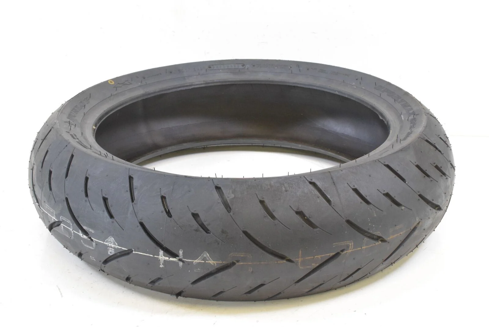 Unused Rear Motorcycle Tire Dunlop Sportmax GPR-300 160/60-17 DOT01218 45067356