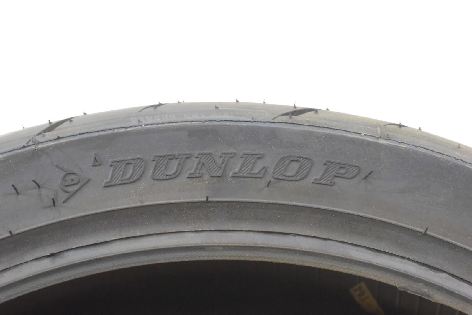 Unused Rear Motorcycle Tire Dunlop Sportmax GPR-300 160/60-17 DOT01218 45067356 - Image 8