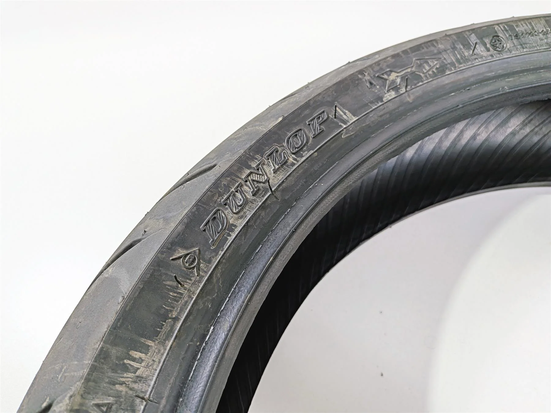 Used Front Motorcycle Tire Dunlop Sportmax GP300F 120/70R17 4506-7896 - Image 5