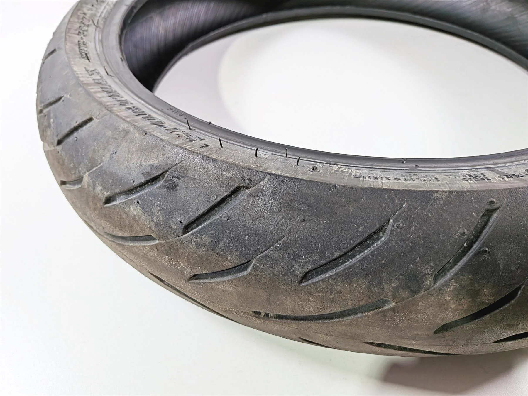 Used Front Motorcycle Tire Dunlop Sportmax GP300F 120/70R17 4506-7896 - Image 9