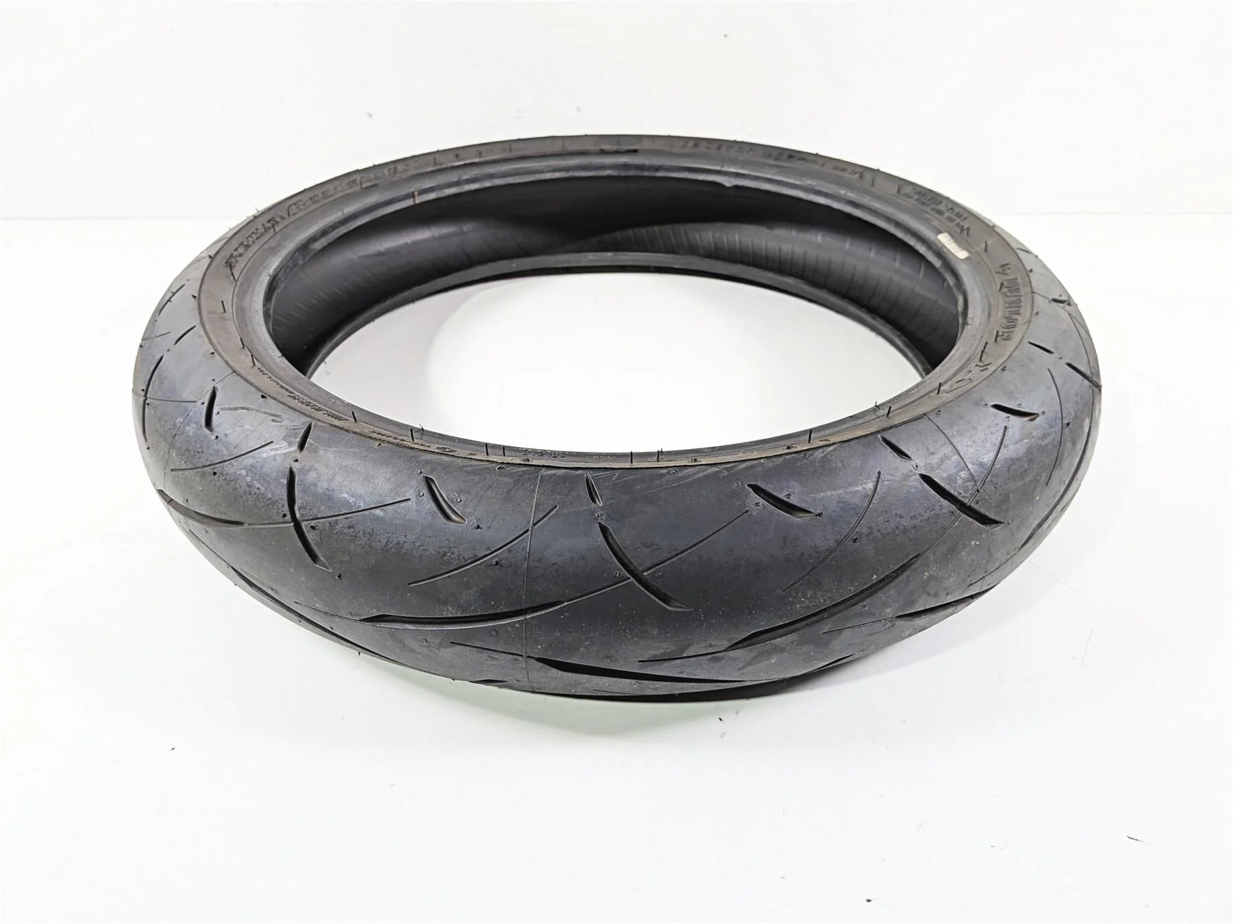 Used Front Motorcycle Tire Dunlop Sportmax Roadsport 2 120/70R17 45238704