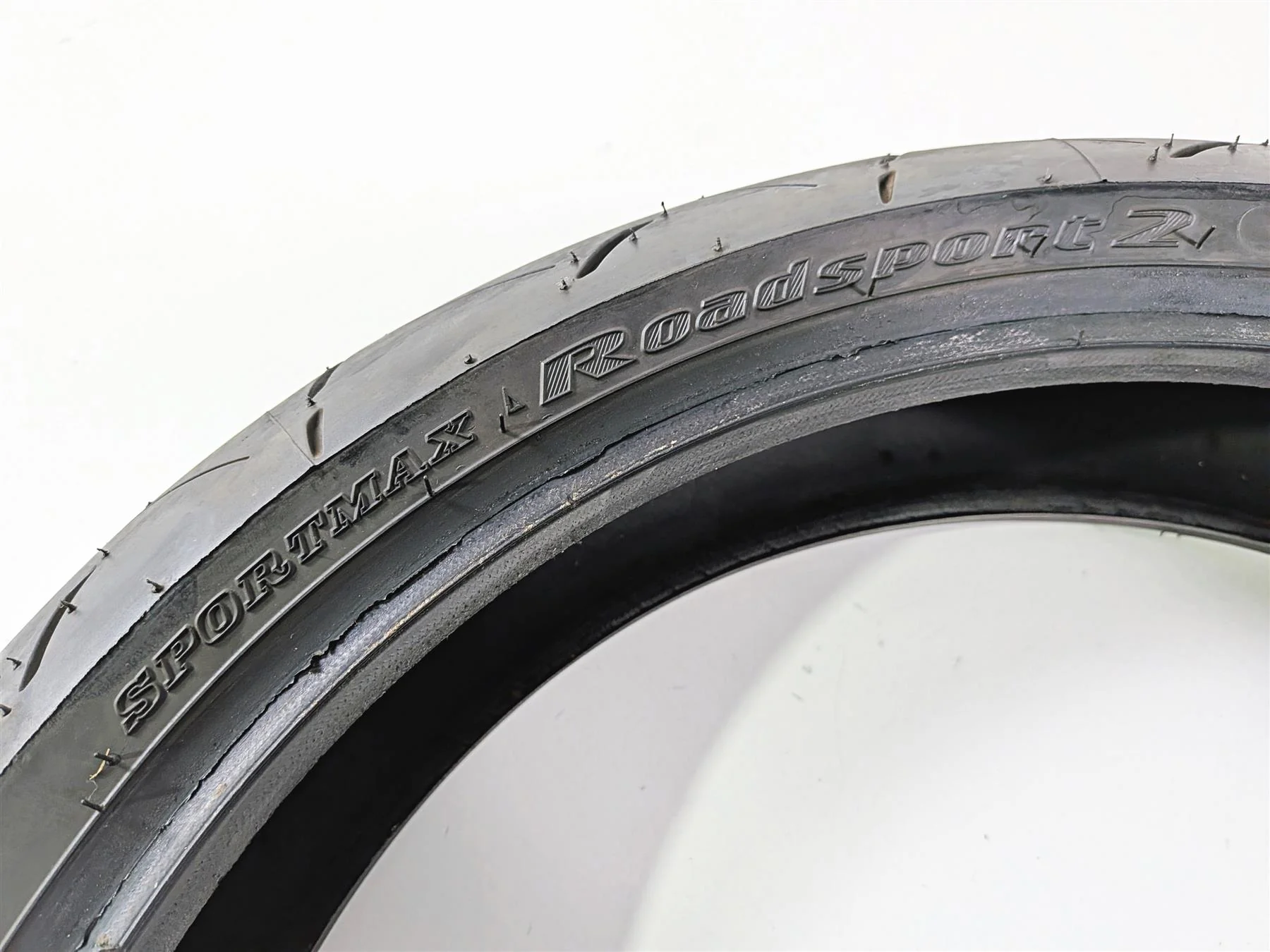 Used Front Motorcycle Tire Dunlop Sportmax Roadsport 2 120/70R17 45238704 - Image 10