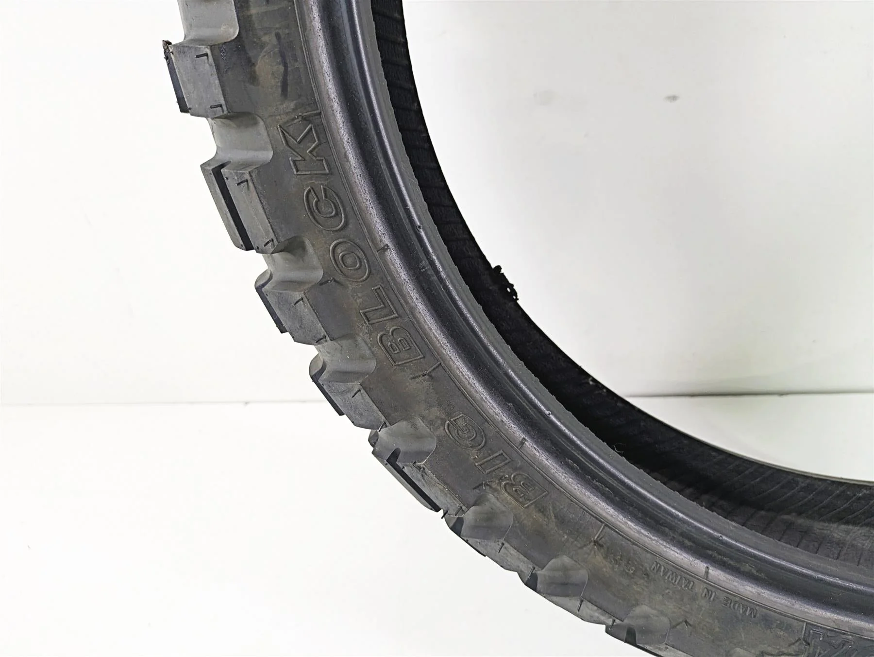 Used Front Motorcycle Tire Kenda Big Block 120/70B19 R19 60Q 170M2004 - Image 2