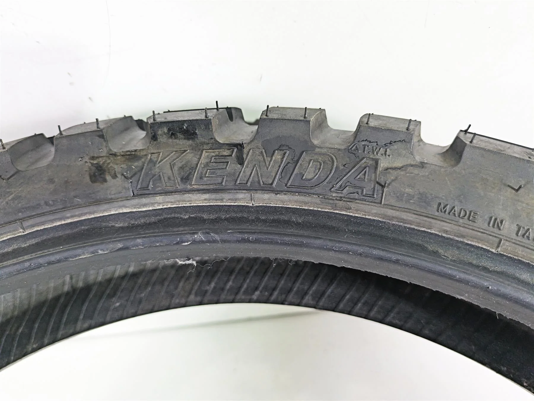Used Front Motorcycle Tire Kenda Big Block 120/70B19 R19 60Q 170M2004 - Image 3