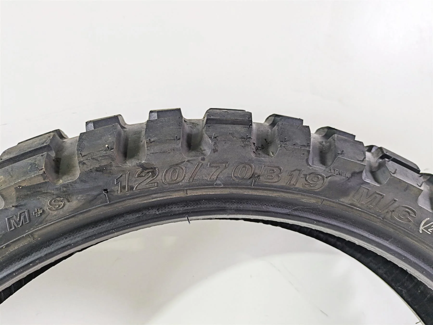 Used Front Motorcycle Tire Kenda Big Block 120/70B19 R19 60Q 170M2004 - Image 4