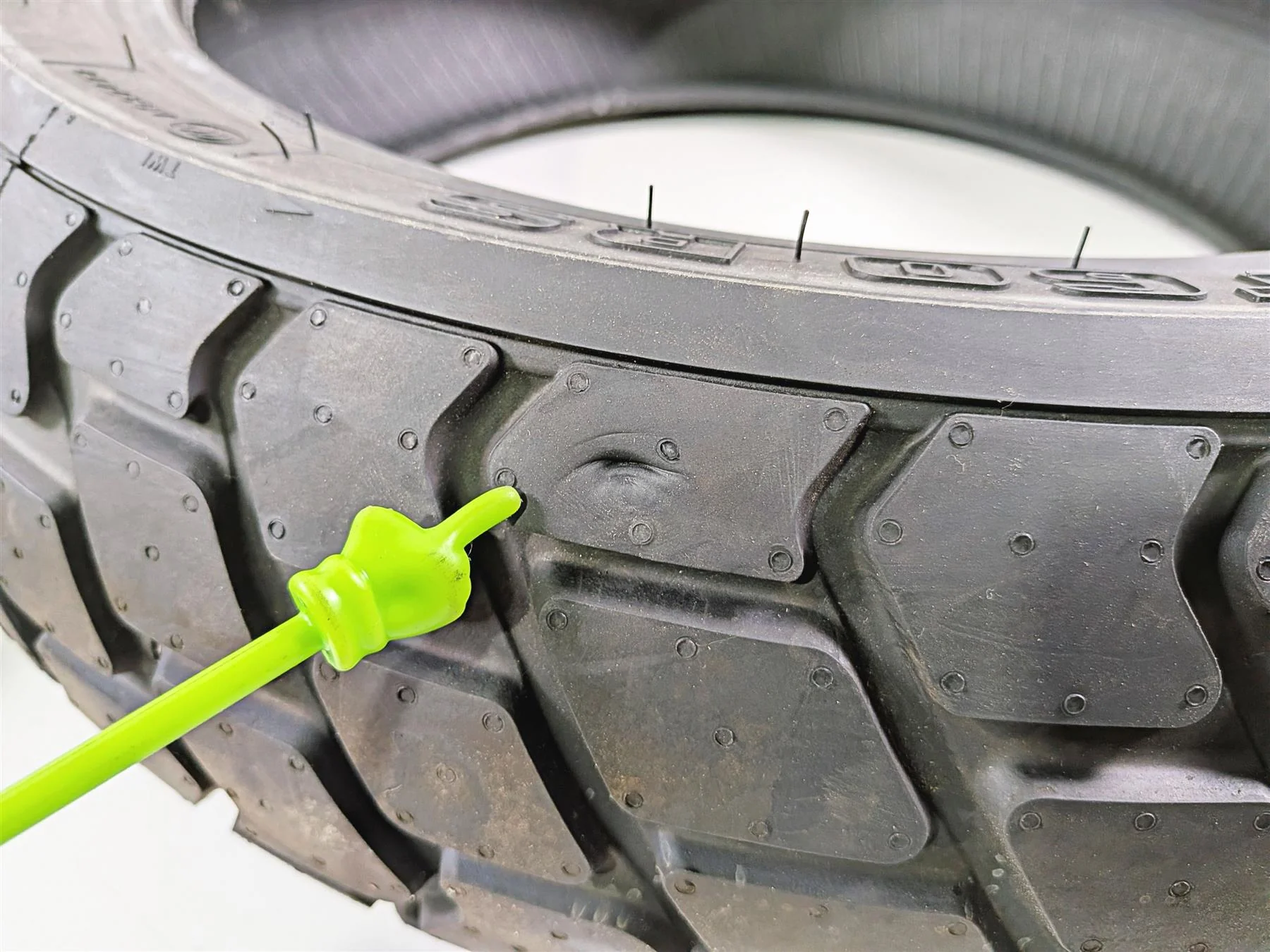 Used Front Rear Motorcycle Tire Set Pirelli Mt60 Rs 2504100 - Image 4