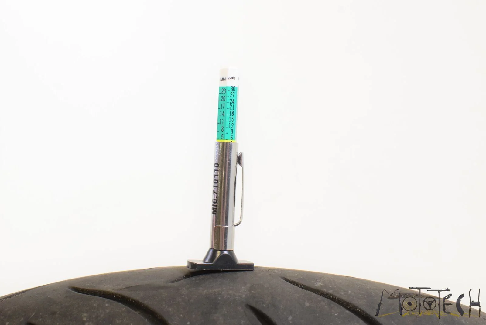 USED Front Tire BRIDGESTONE Hyperstport Battlax BT016 F 120/70-17 DOT5016 003027 - Image 12