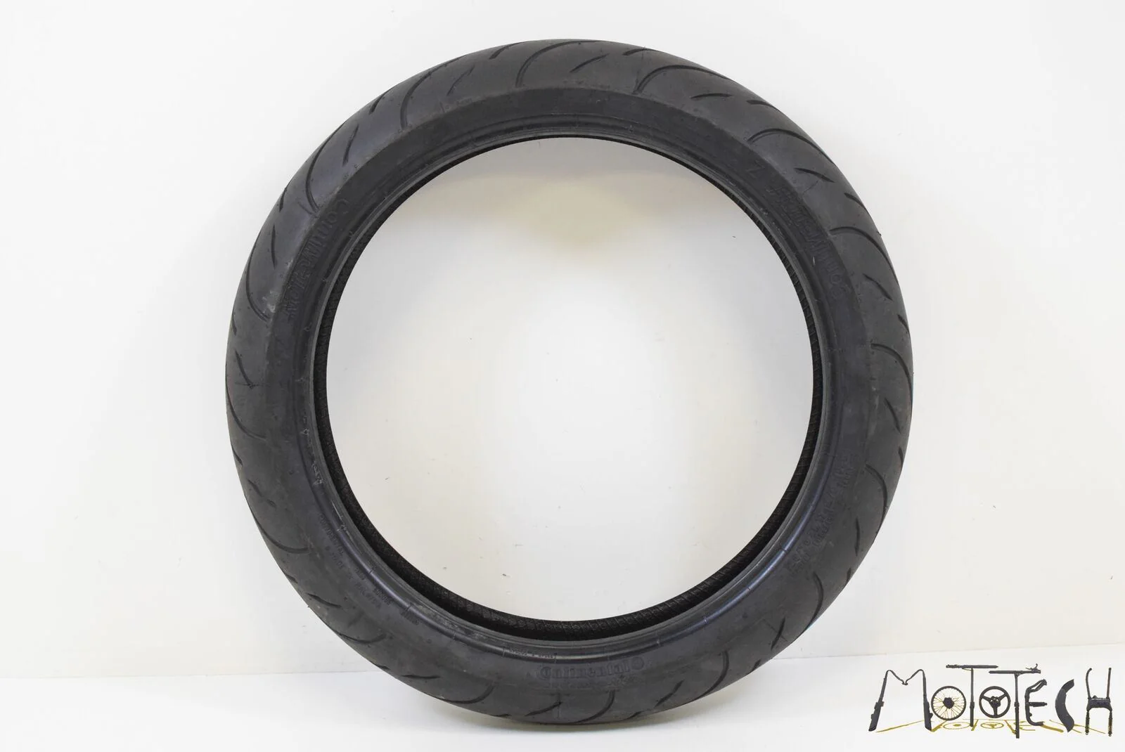 USED Front Tire CONTINENTAL Contimotion Z 120/70-17 DOT4117 96180 - Image 3