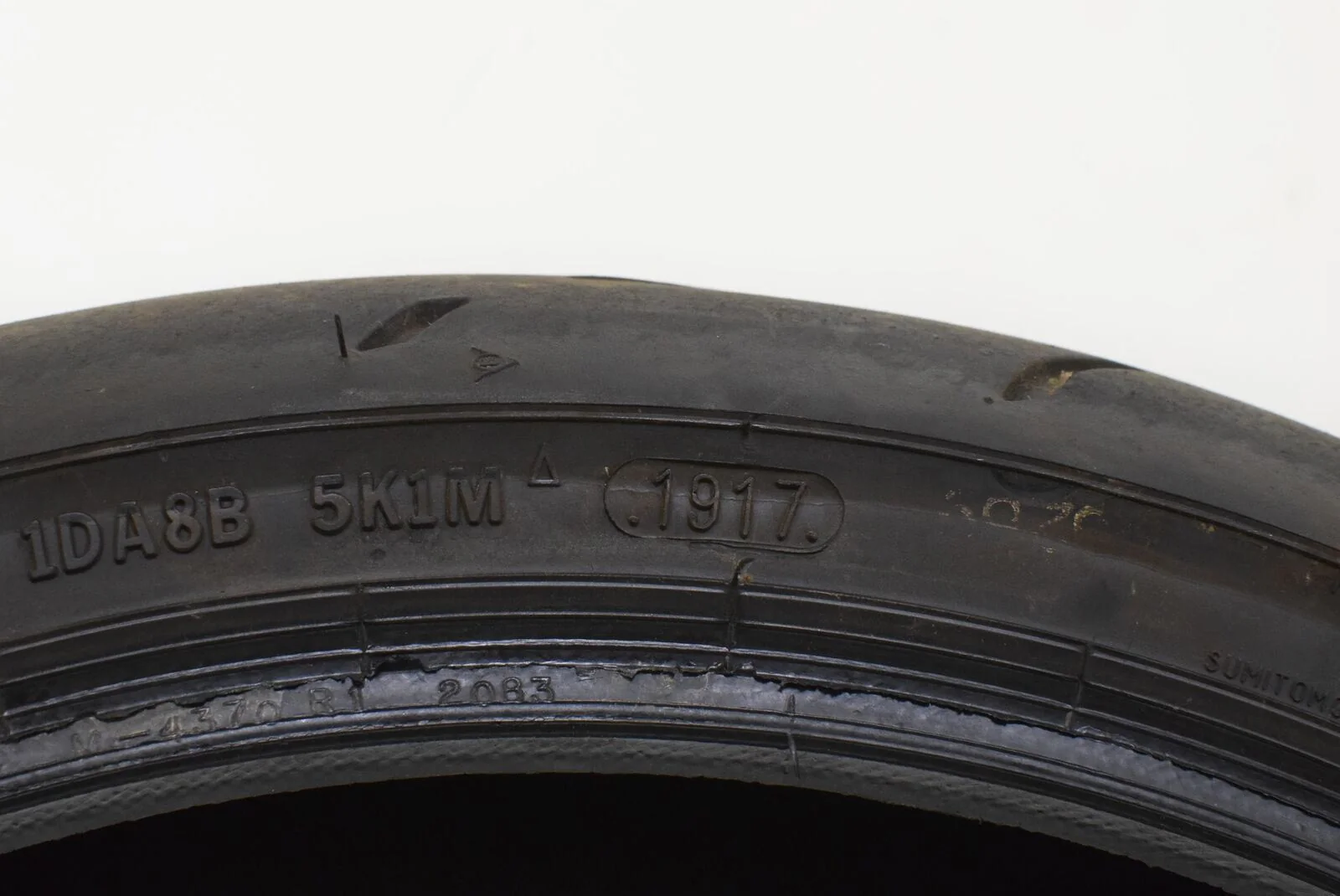 USED Front Tire DUNLOP Sportmax Q2+ 120/70-17 DOT1917 32SM90 - Image 11