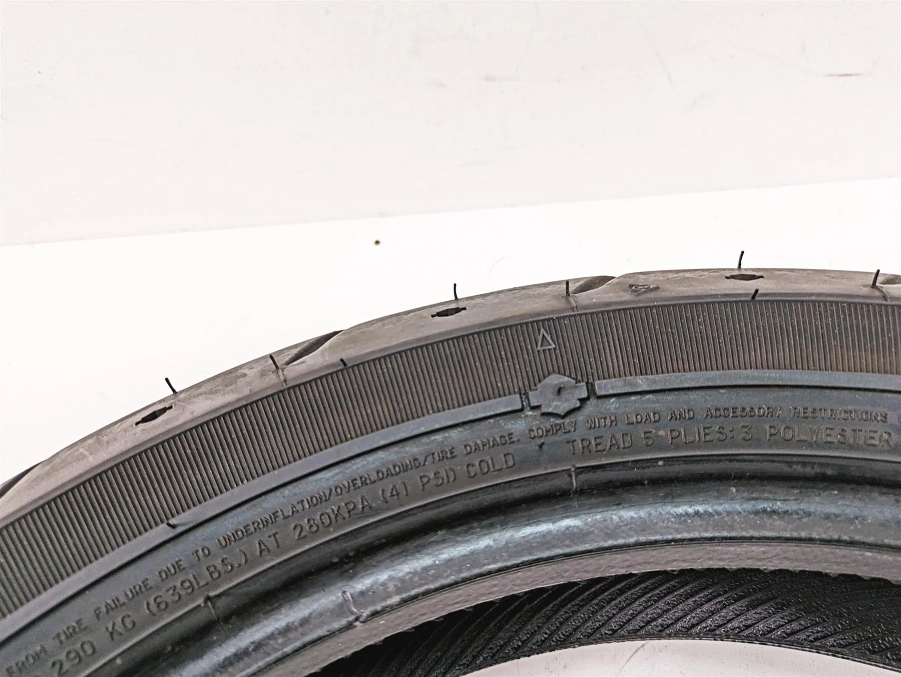 Used Harley Davidson Front Tire Dunlop D480F 130/80B17 43115-09A - Image 8