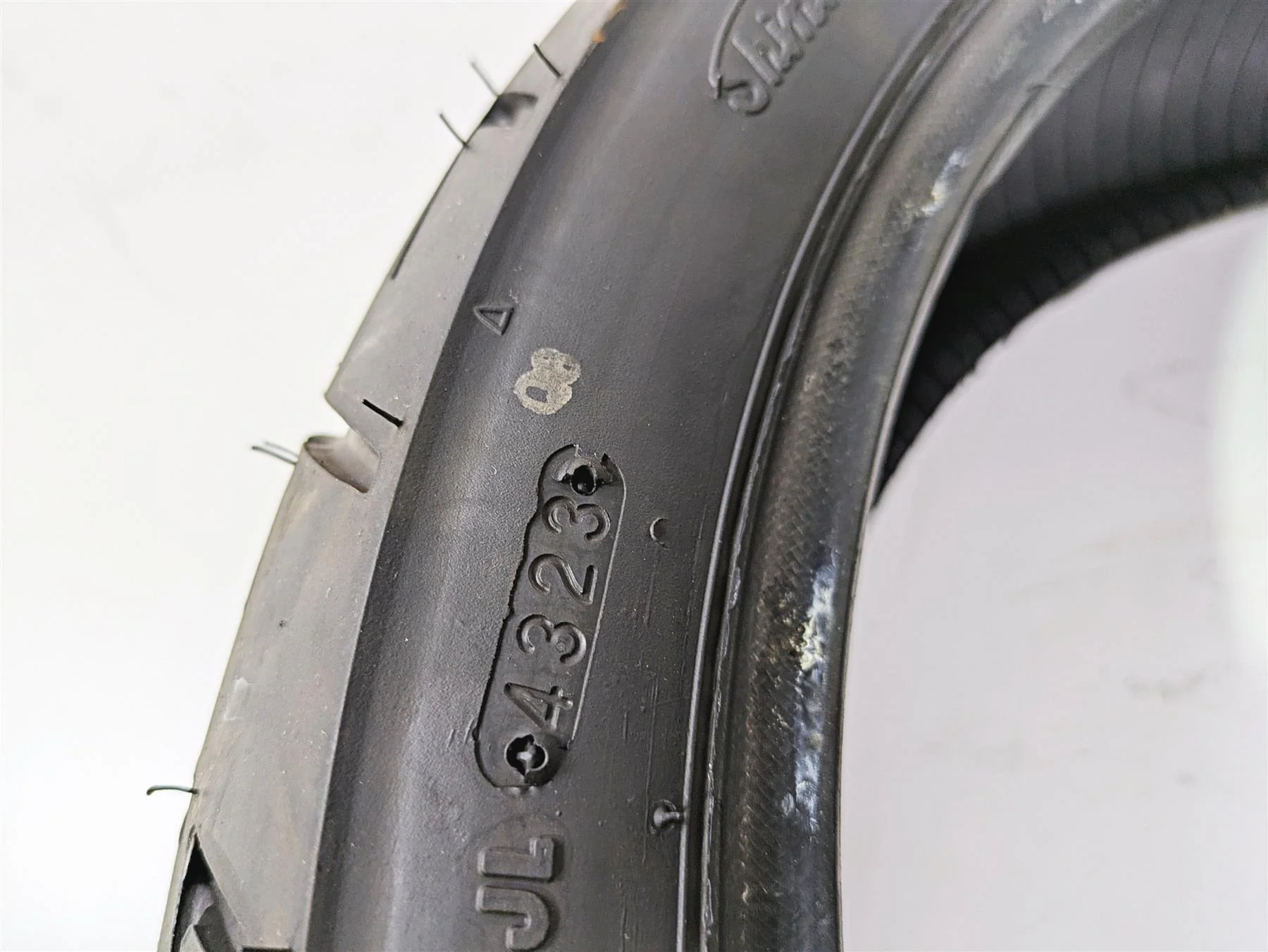 Used Motorcycle Rear Tire Shinko 009 Raven Radial 170/60ZR17 87-4046 - Image 6