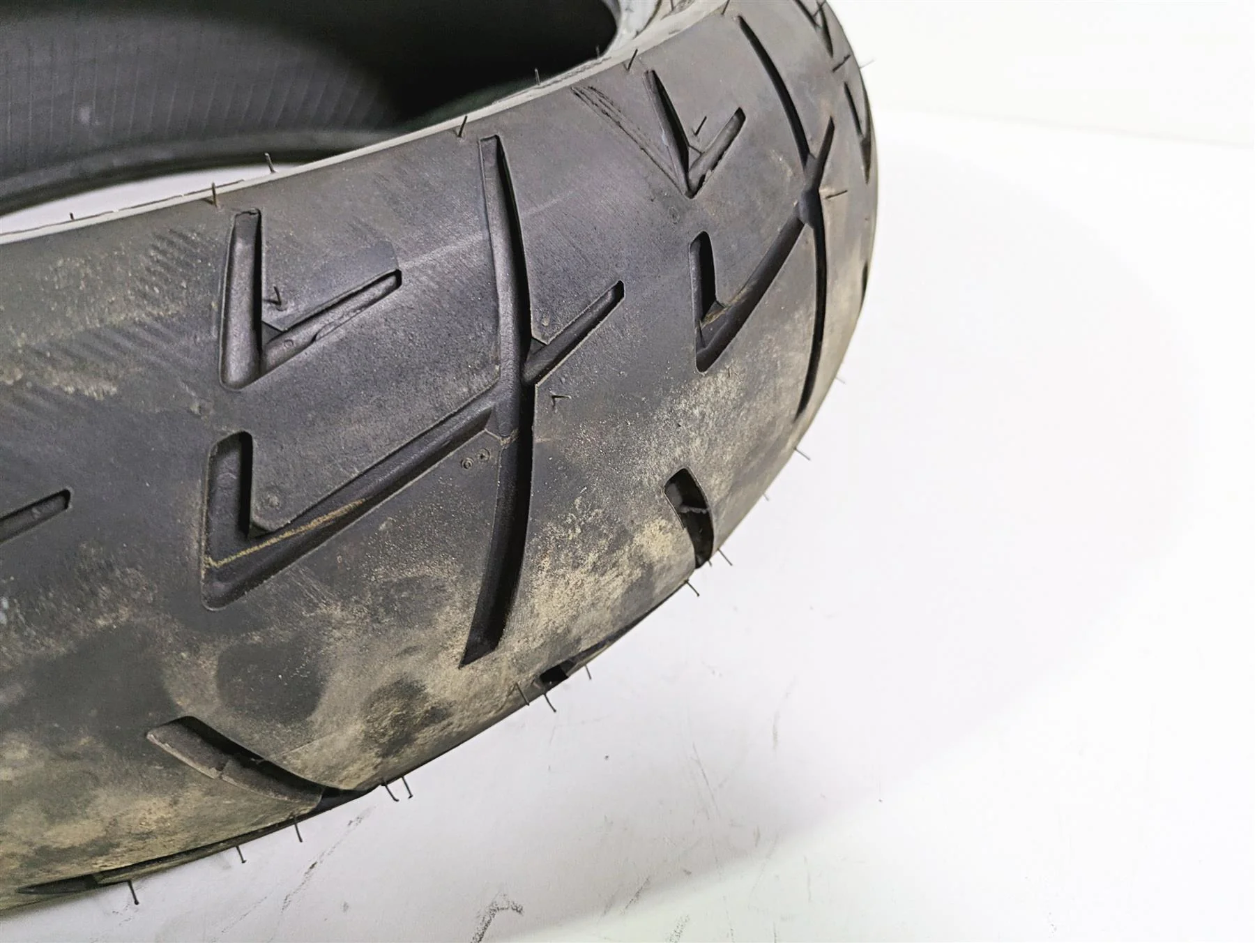 Used Motorcycle Rear Tire Shinko 009 Raven Radial 170/60ZR17 87-4046 - Image 9