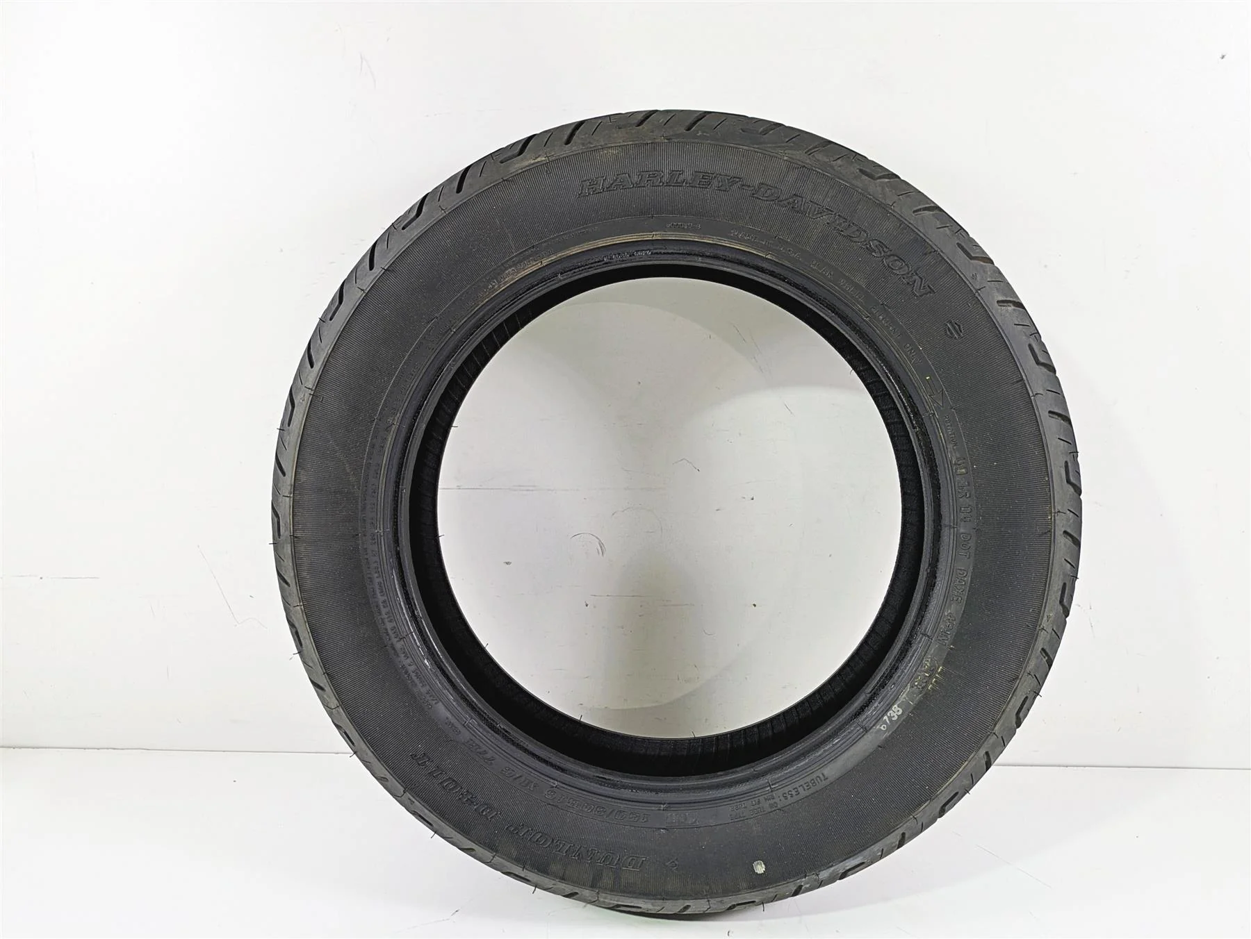 Used Rear Motorcycle Harley Tire Dunlop D401T 150/80R16 DOT2923 45064088 - Image 3