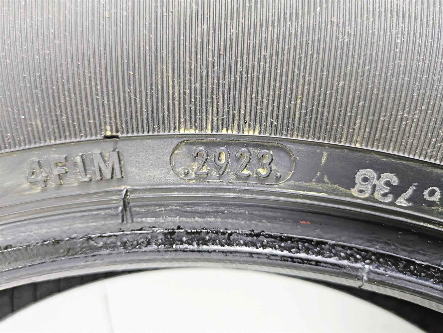 Used Rear Motorcycle Harley Tire Dunlop D401T 150/80R16 DOT2923 45064088 - Image 9