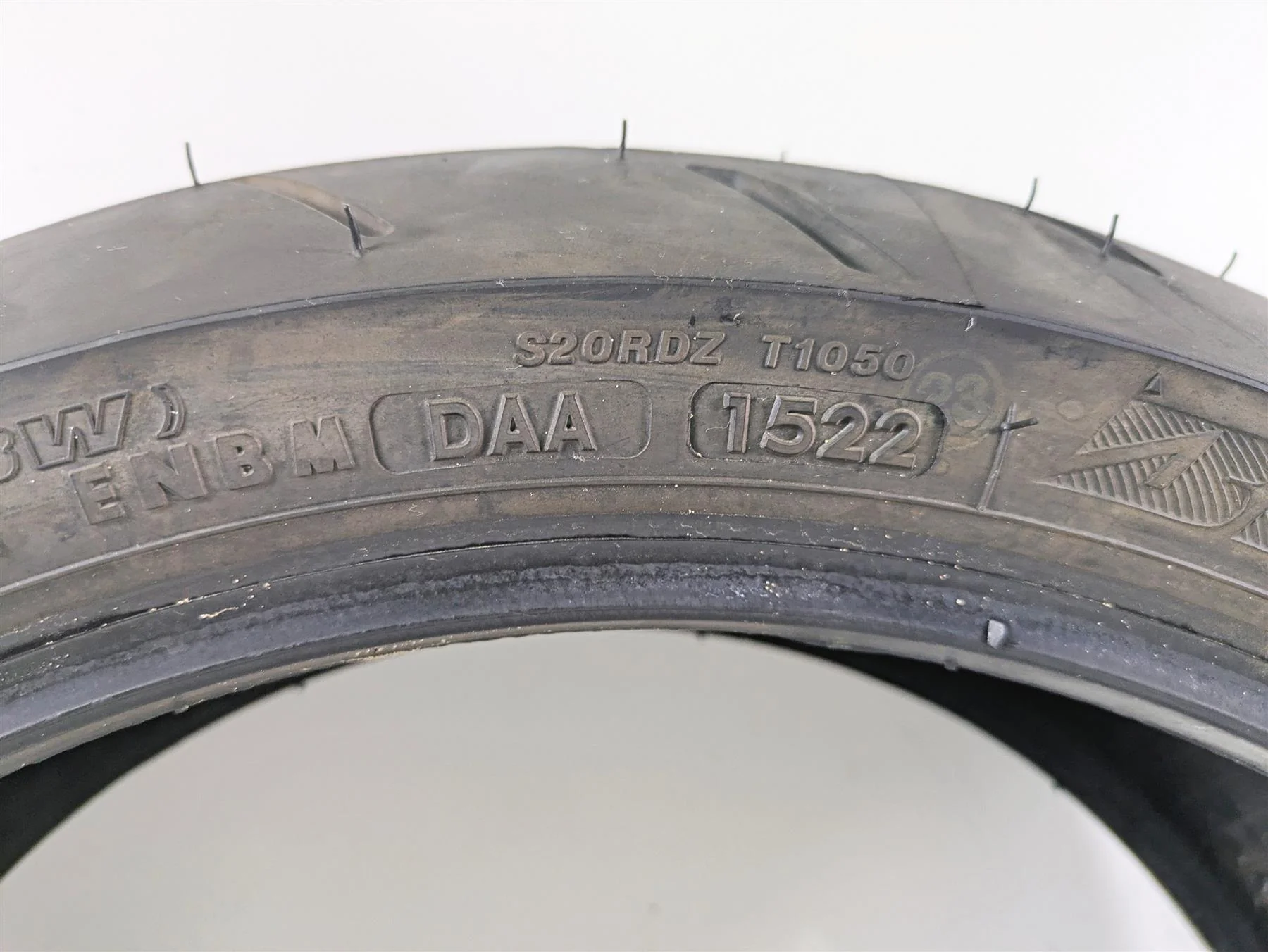 Used Rear Motorcycle Tire Bridgestone Battlax Hypersport S20 R 190/50ZR17 49miles Only - Image 10