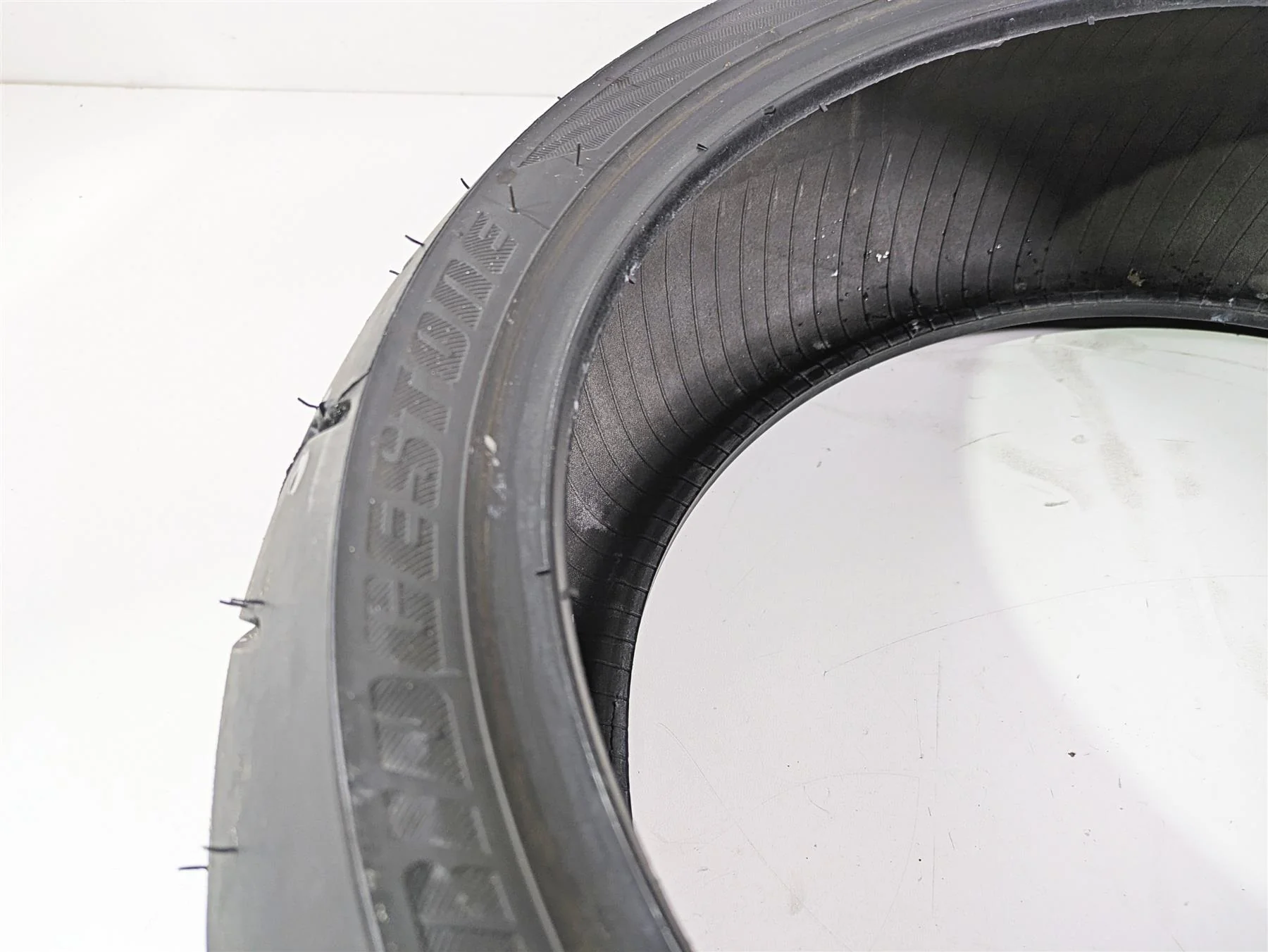 Used Rear Motorcycle Tire Bridgestone Battlax Hypersport S20 R 190/50ZR17 49miles Only - Image 5