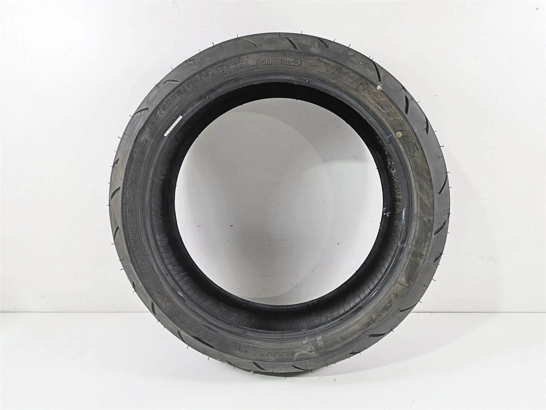 Used Rear Motorcycle Tire Bridgestone Battlax Hypersport S20 R 190/50ZR17 49miles Only - Image 8