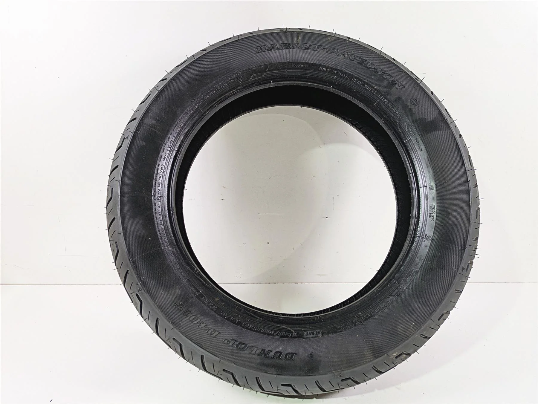 Unused Rear Harley Motorcycle Tire Dunlop D401T 150/80B16 77H 43200063A
