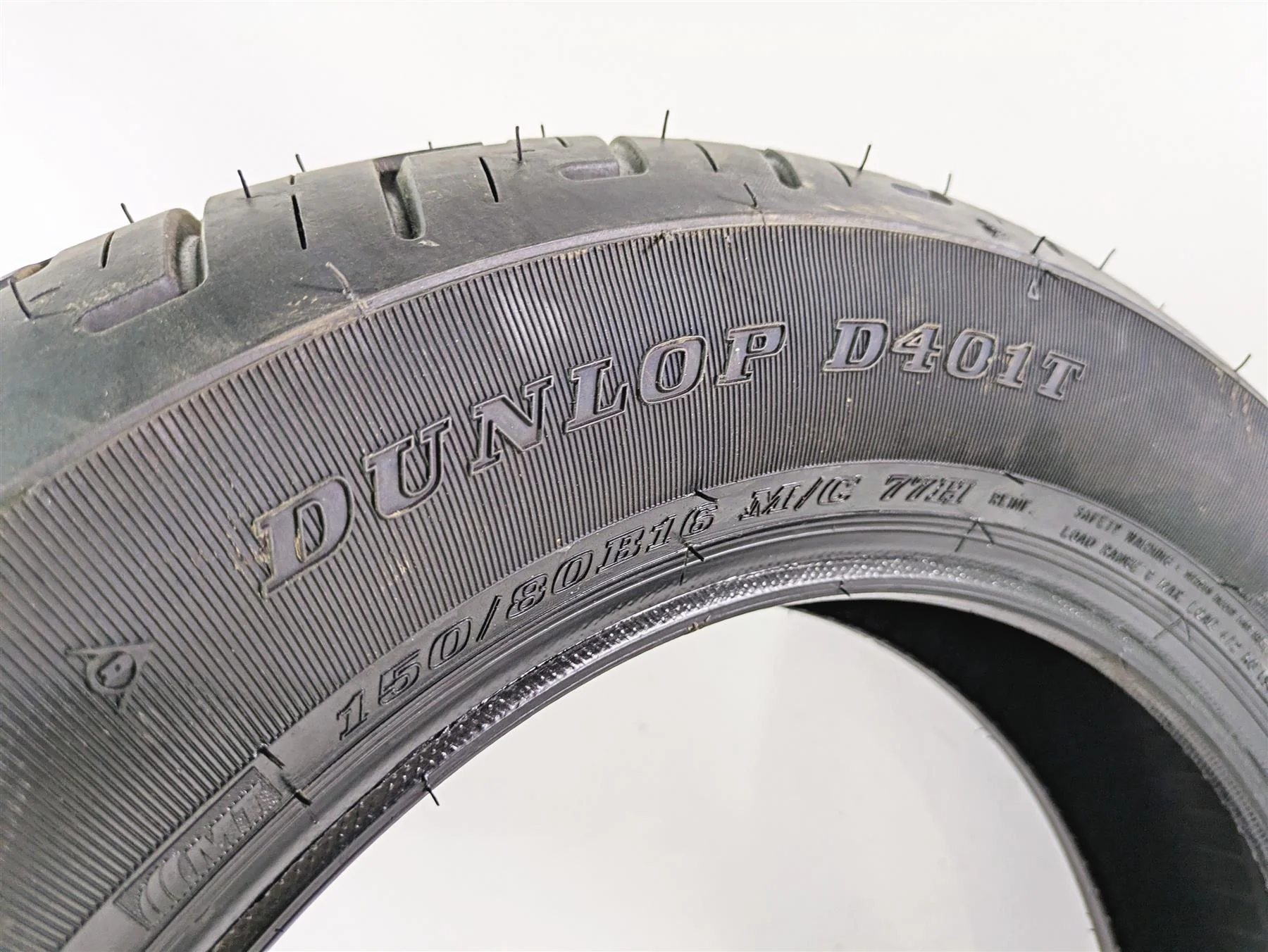 Unused Rear Harley Motorcycle Tire Dunlop D401T 150/80B16 77H 43200063A - Image 4