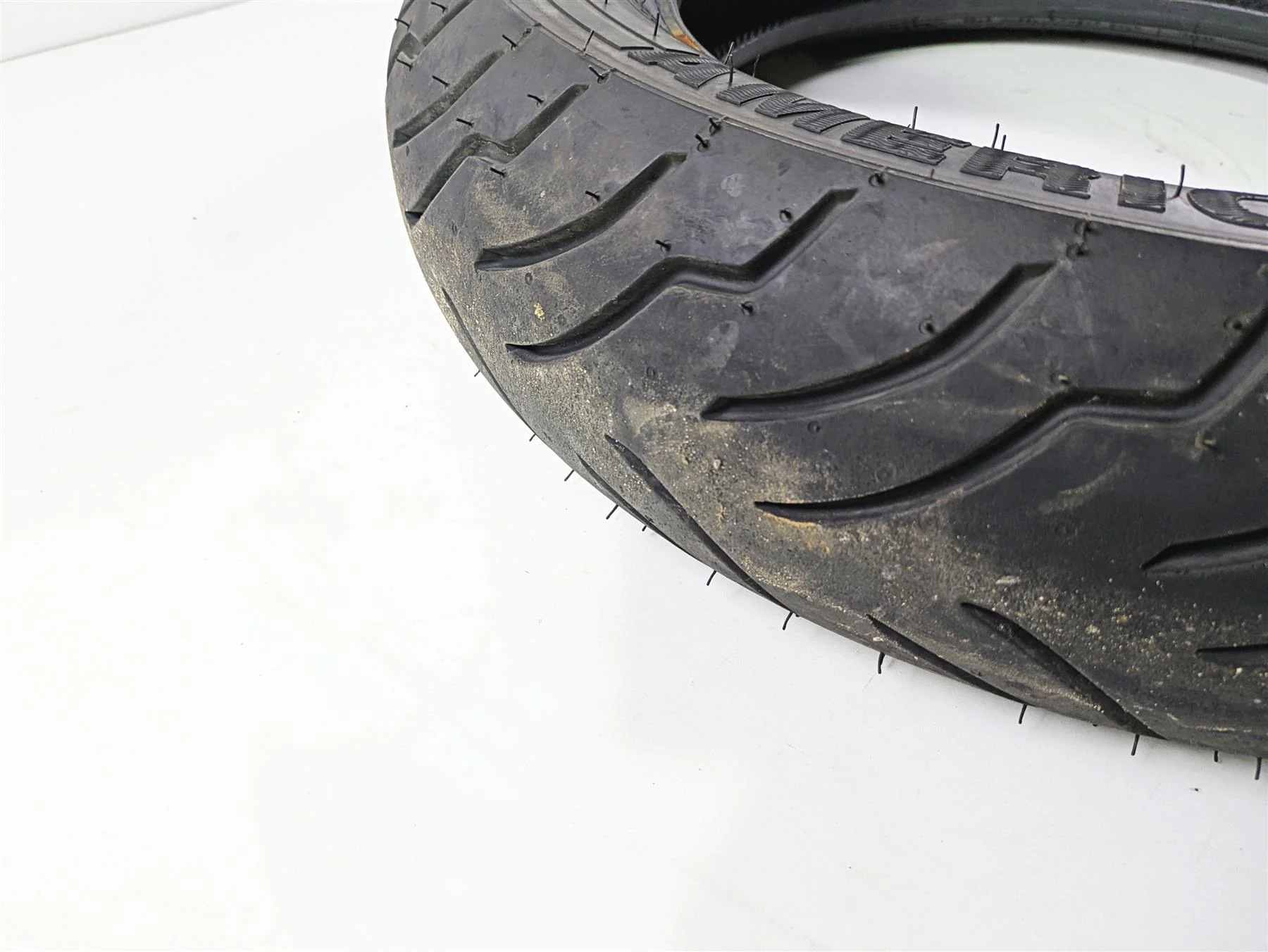 Used Rear Motorcycle Tire Dunlop D401T American Elite 150/80B16  43200063 - Image 5