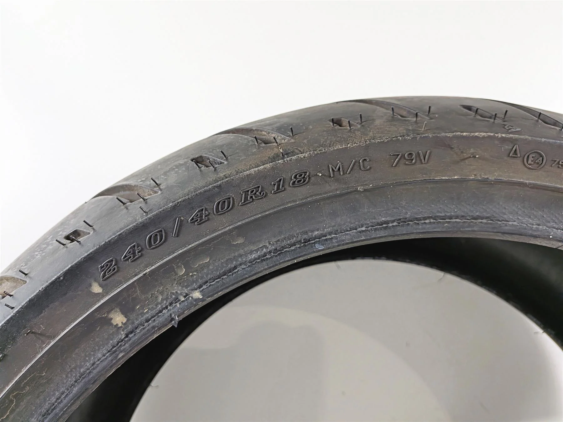 Used Rear Motorcycle Tire Dunlop Elite 3 240/40R18 669534 - Image 8