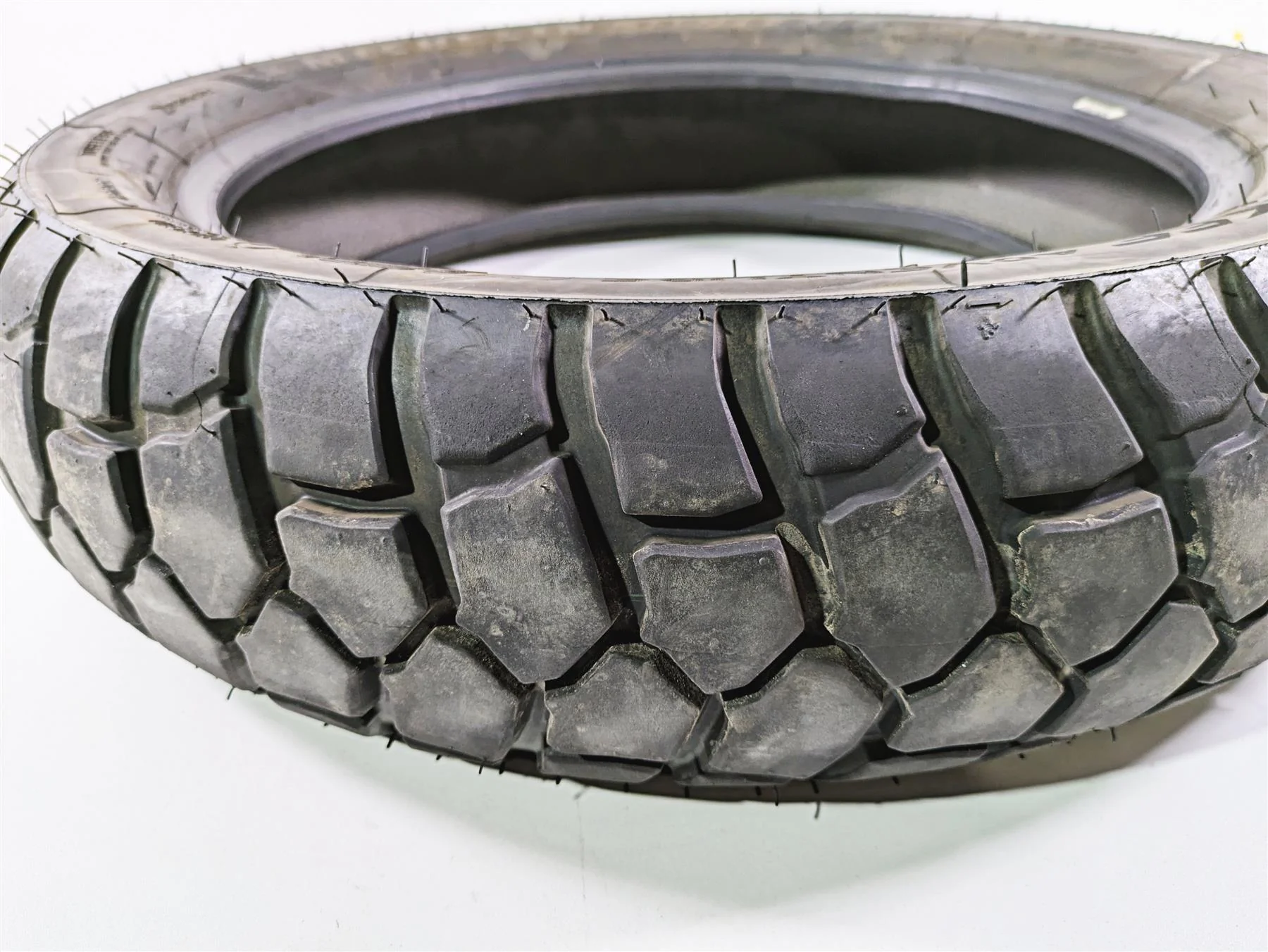 Used Rear Motorcycle Tire Michelin Anakee Adventure 150/70R17 DOT0623 - Image 2