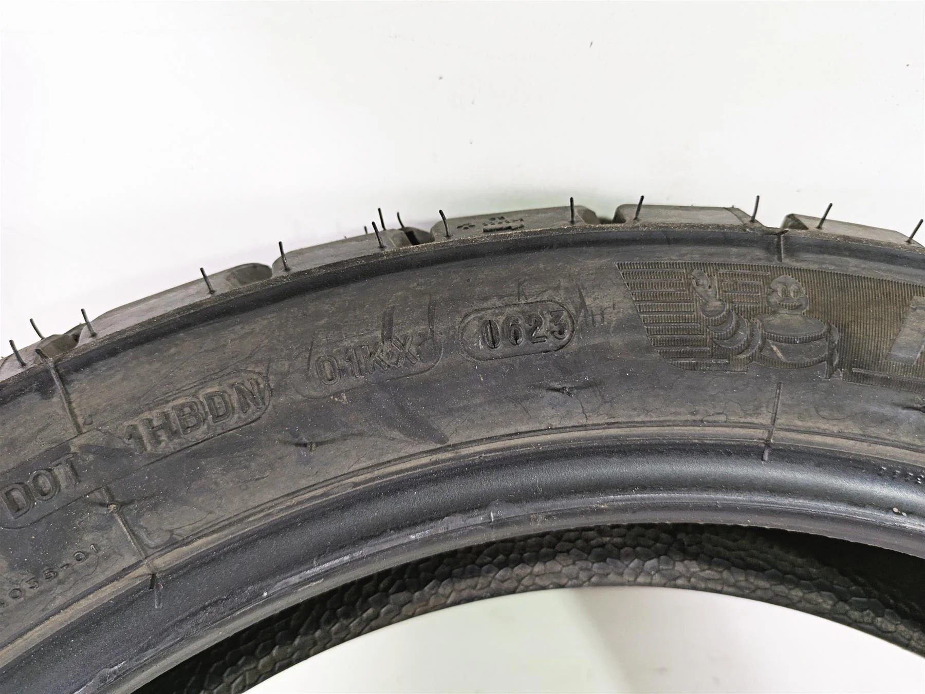 Used Rear Motorcycle Tire Michelin Anakee Adventure 150/70R17 DOT0623 - Image 5