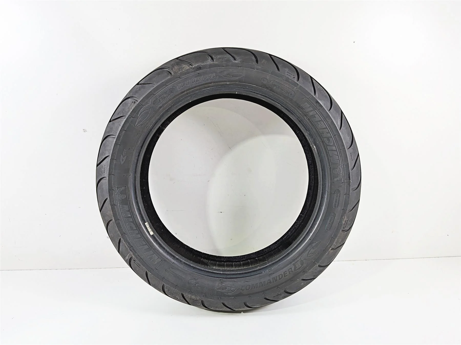 Used Rear Motorcycle Tire Michelin Commander 2 II 160/70-17 0306-0301 - Image 2