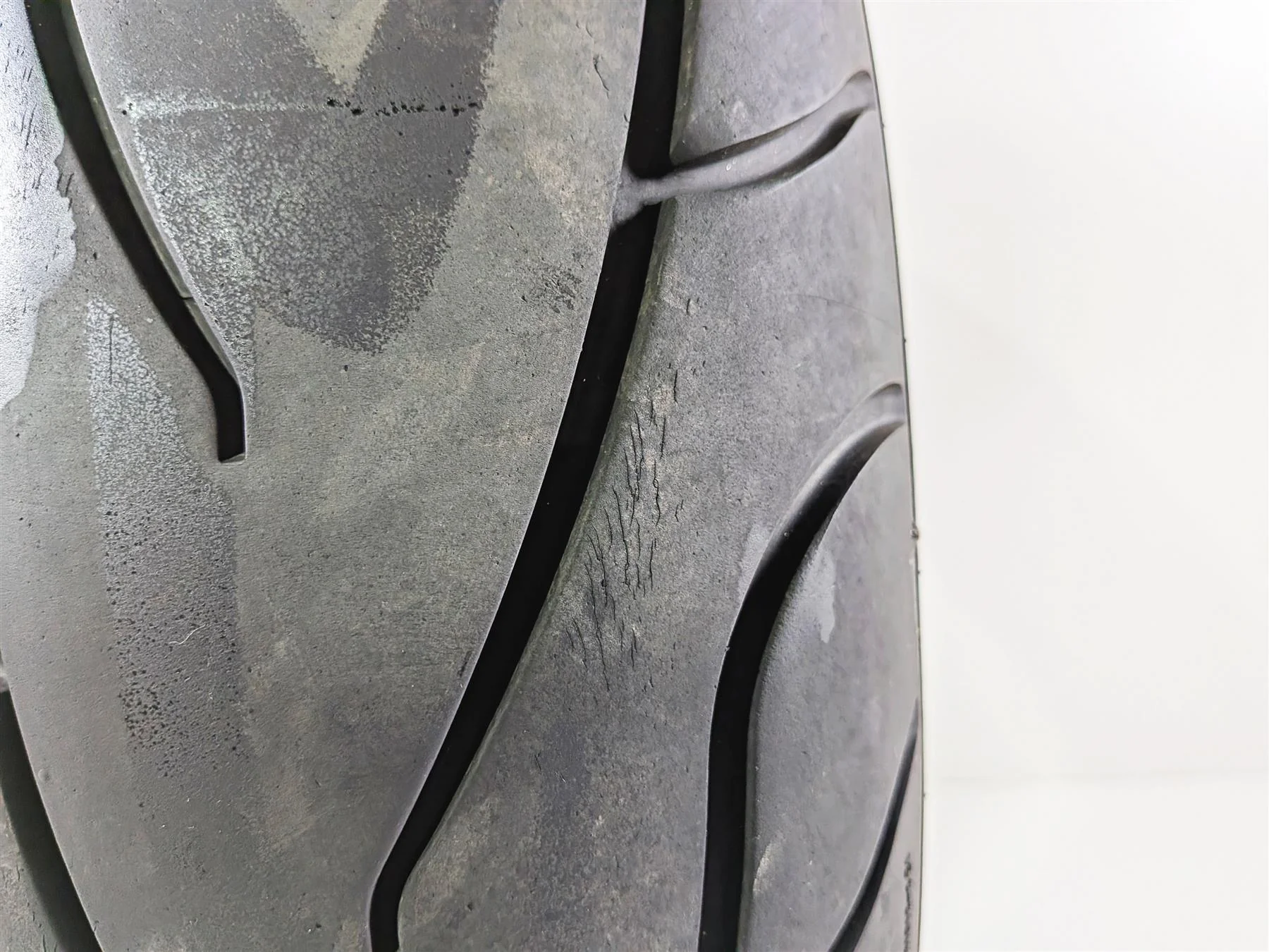 Used Rear Motorcycle Tire Michelin Commander 2 II 160/70-17 0306-0301 - Image 8