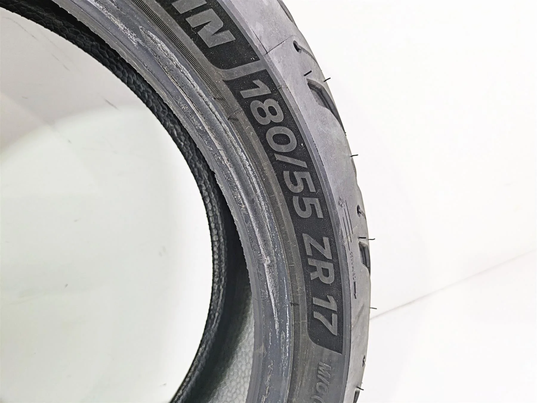 Used Rear Motorcycle Tire Michelin Road 6 180/55 ZR 17 3528701593043 - Image 7